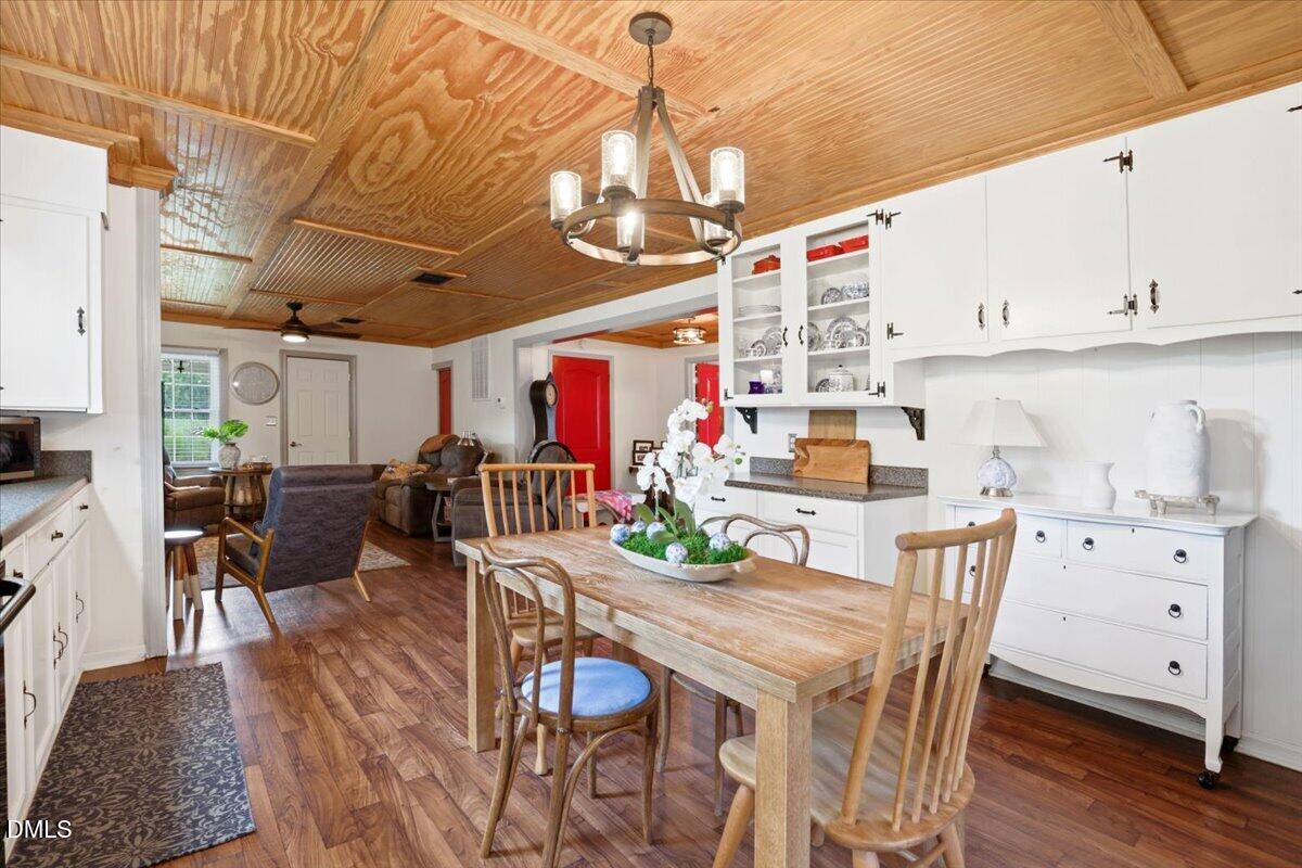 2205 Thompson Road Property Photo 16
