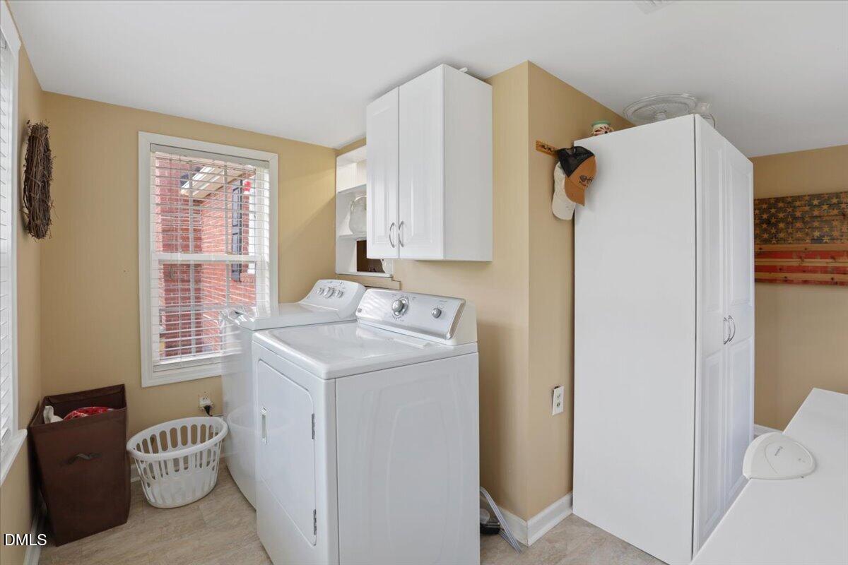 2205 Thompson Road Property Photo 26