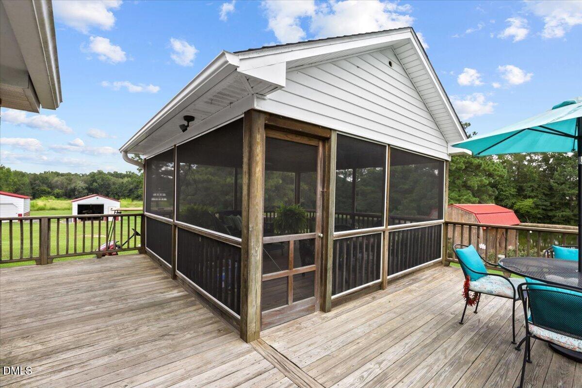 2205 Thompson Road Property Photo 28