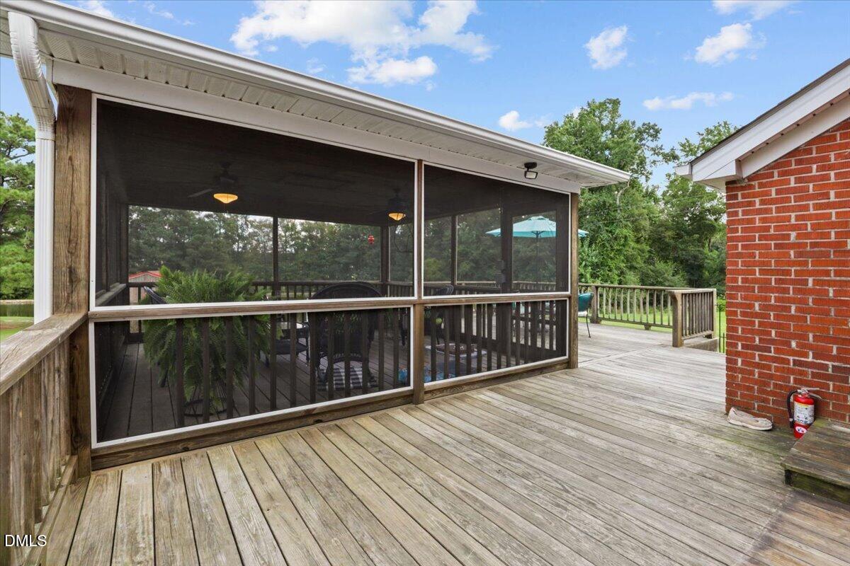 2205 Thompson Road Property Photo 30