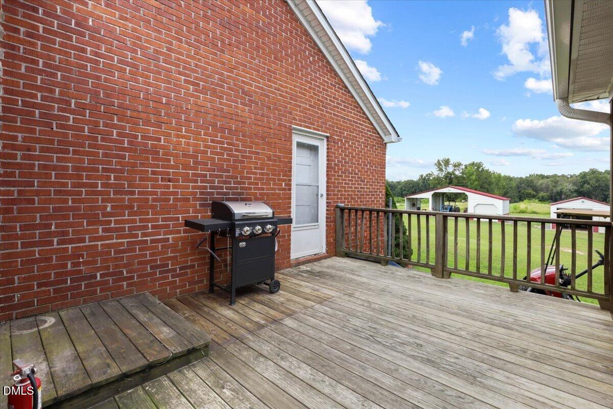 2205 Thompson Road Property Photo 31