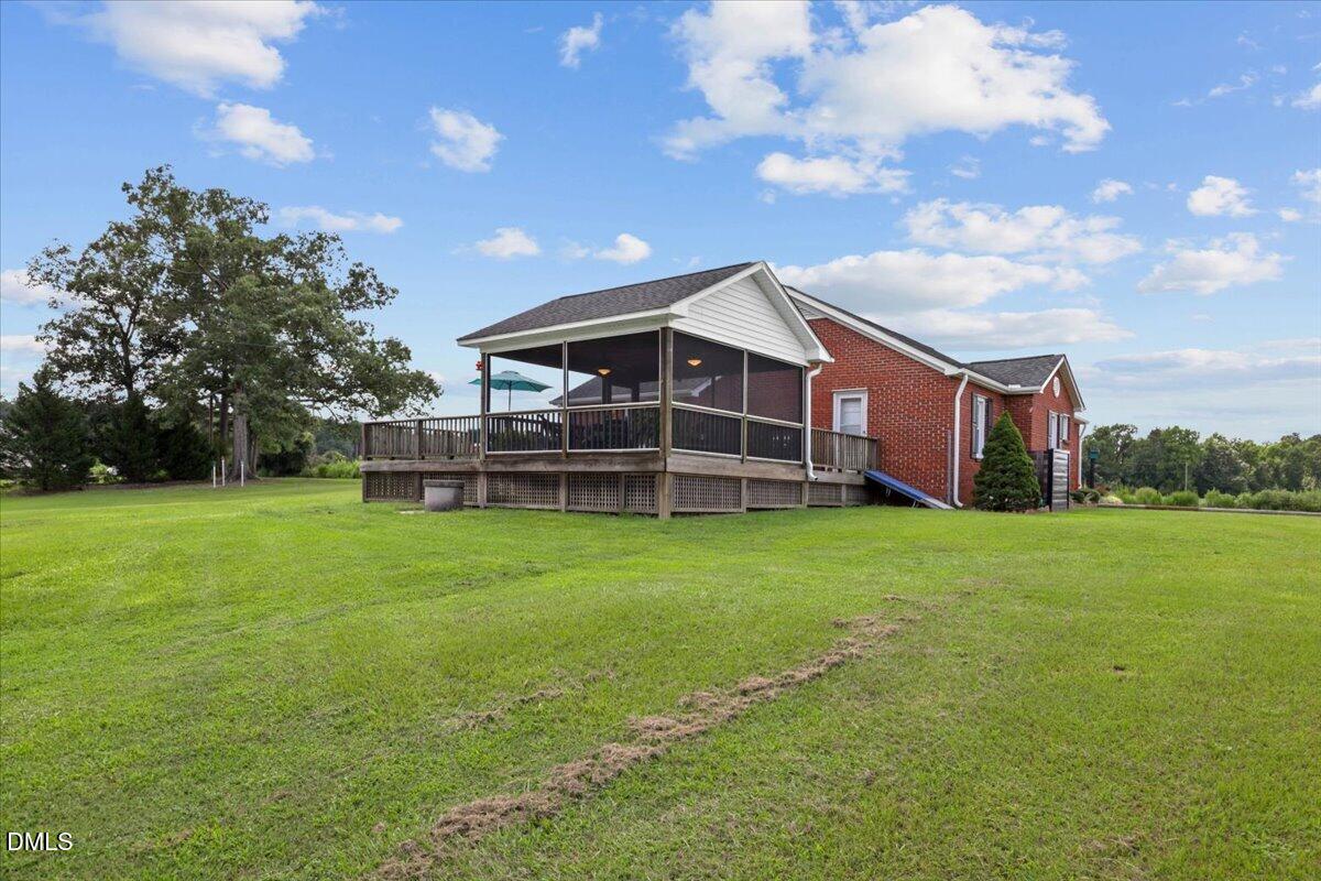 2205 Thompson Road Property Photo 38