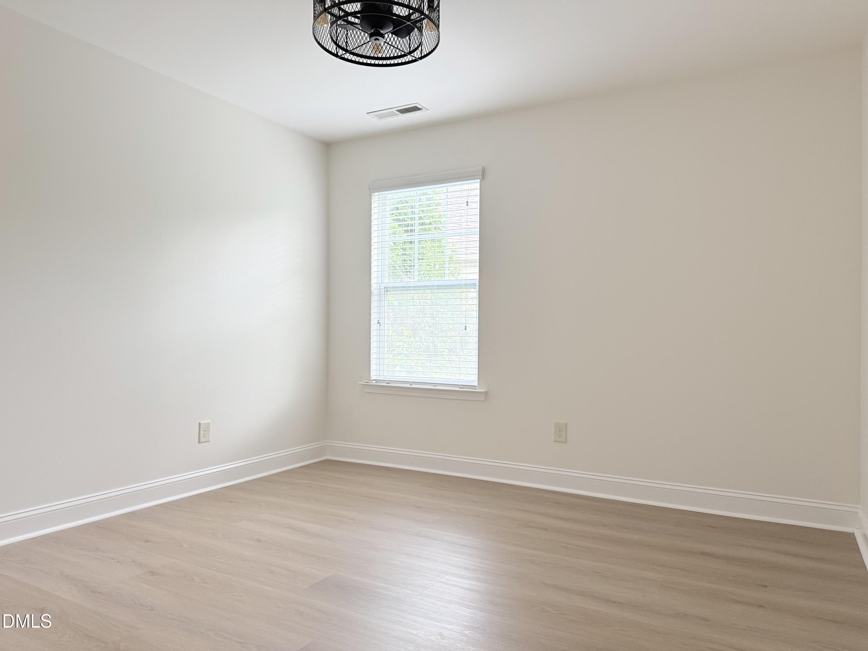 142 Skyros Loop Property Photo 19