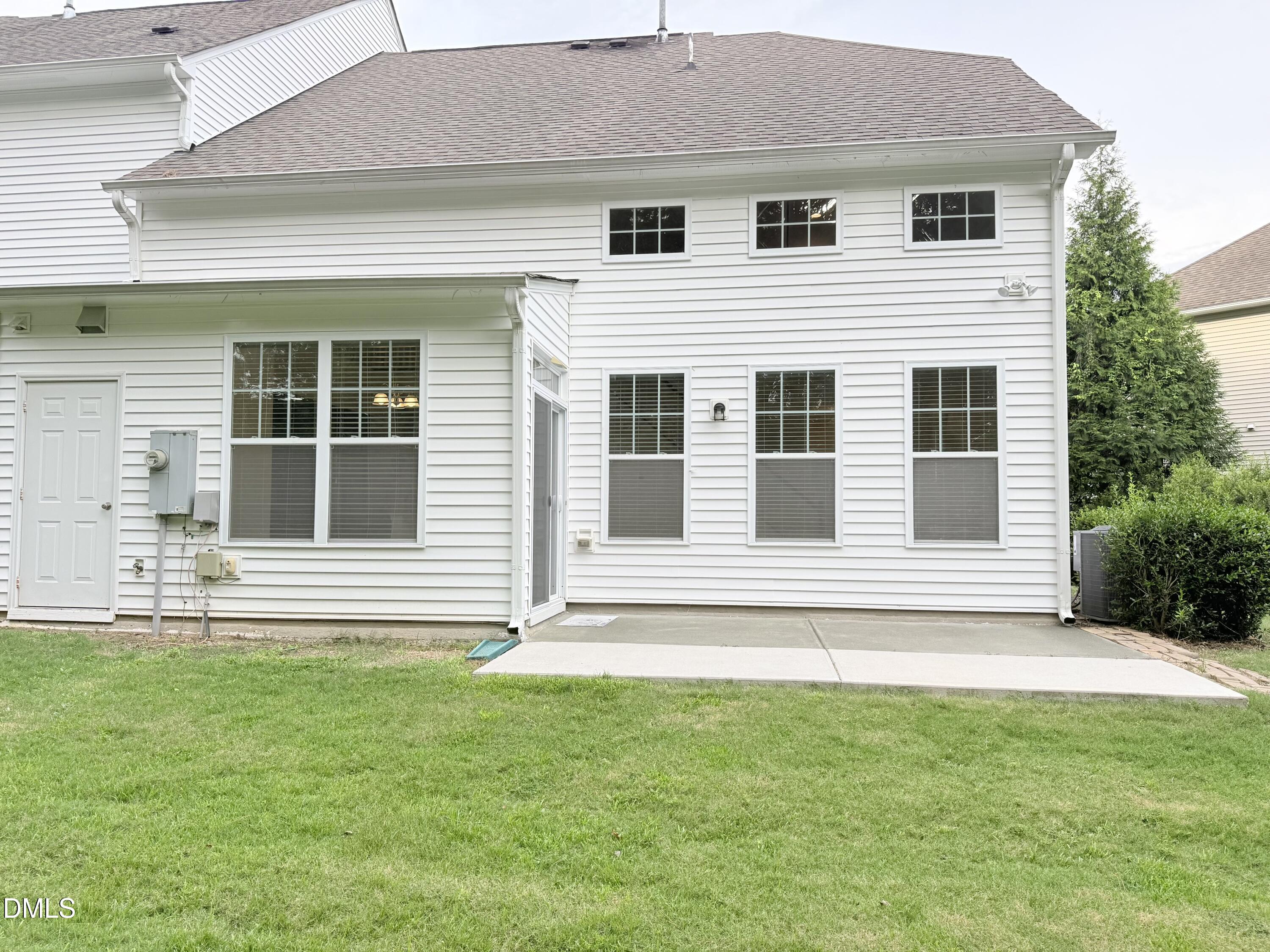 142 Skyros Loop Property Photo 22