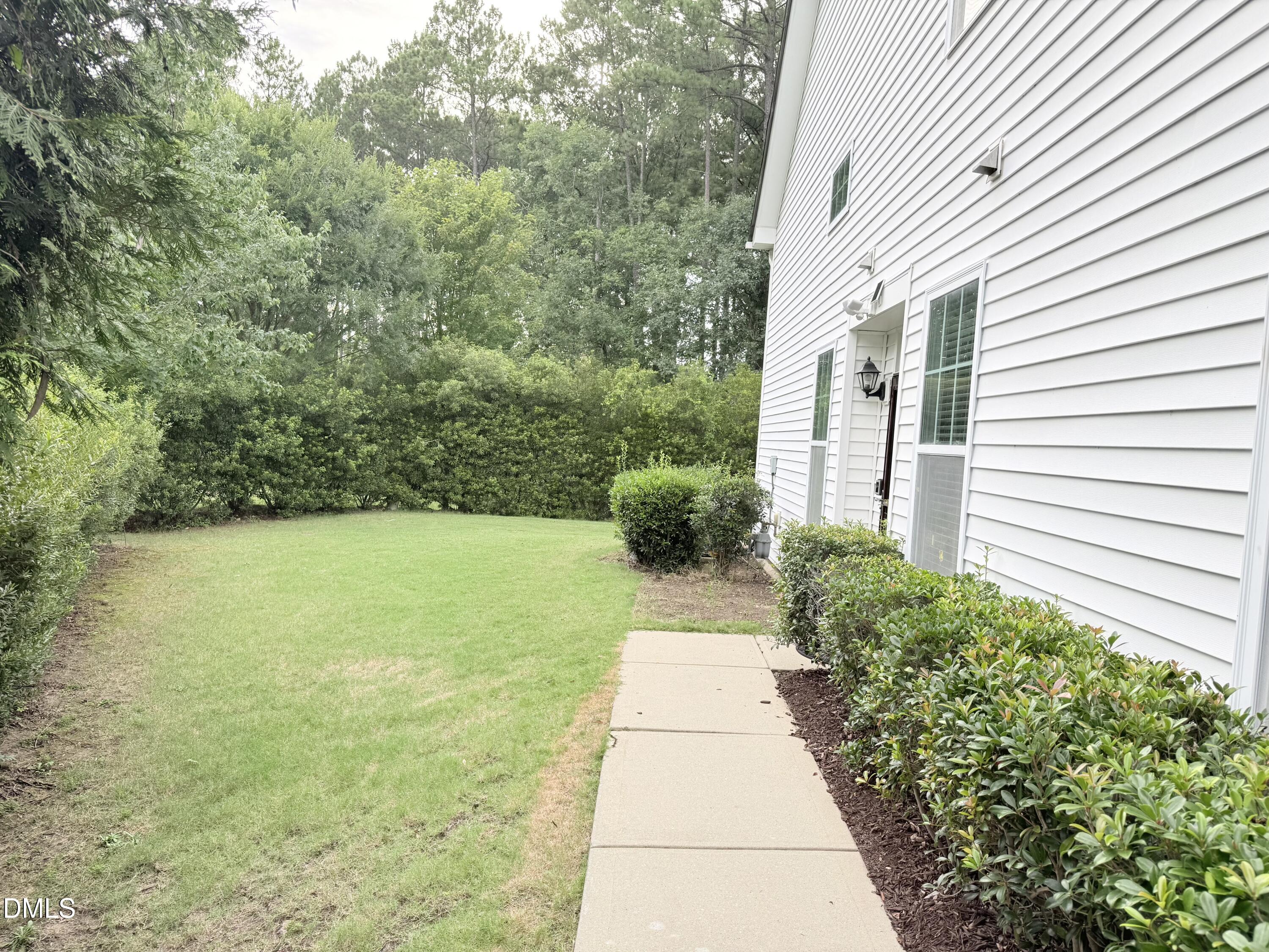 142 Skyros Loop Property Photo 26