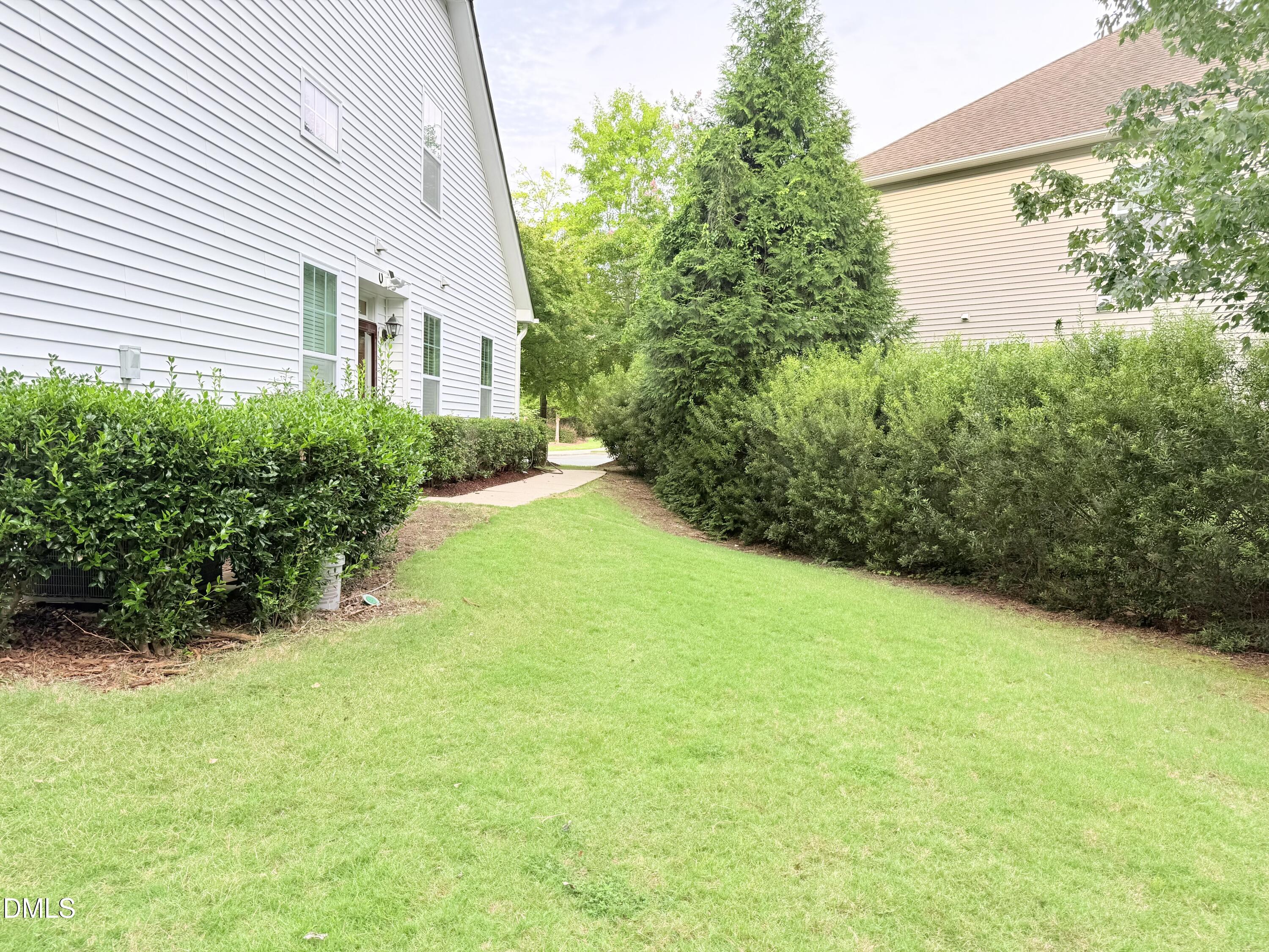 142 Skyros Loop Property Photo 27