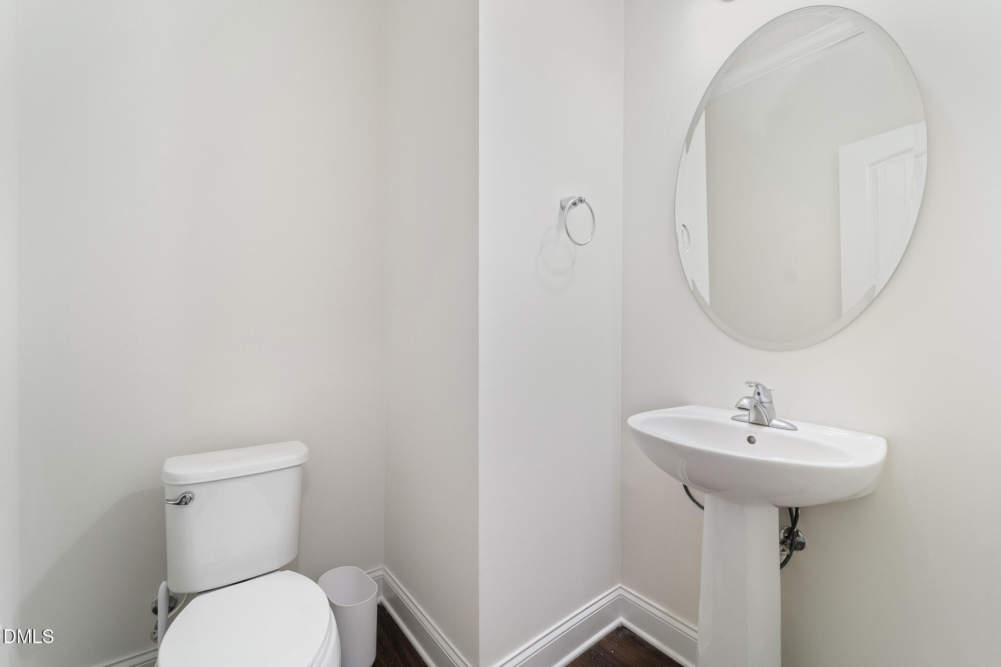 1009 Brennan Green Court Property Photo 9
