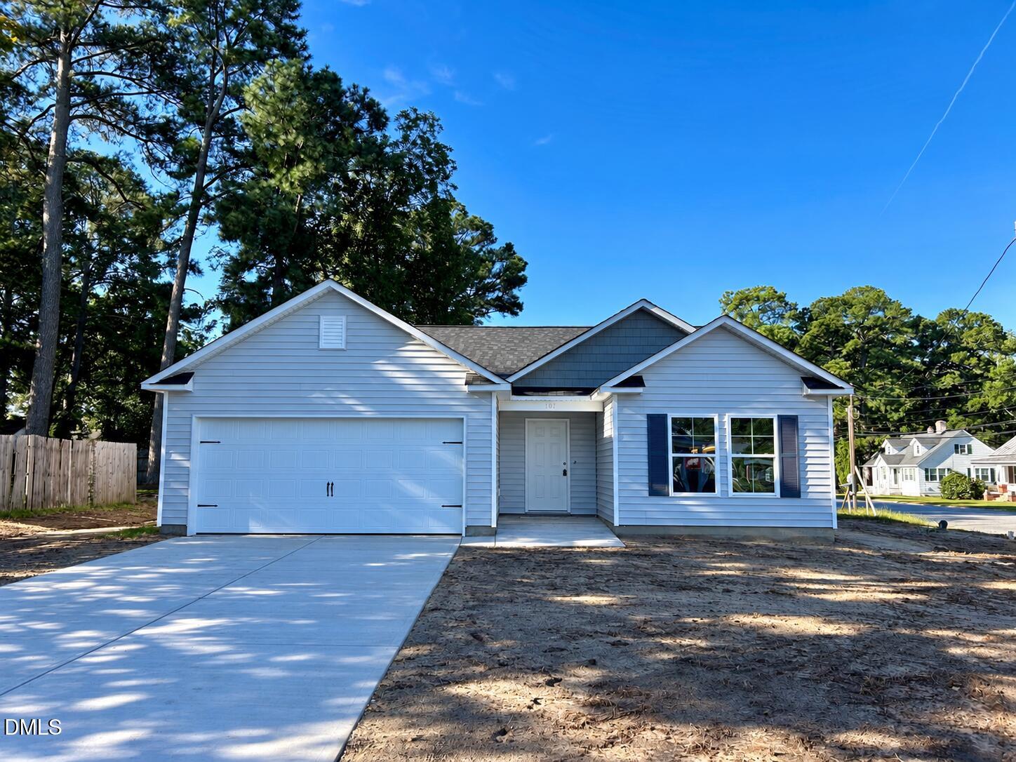 107 W Burnette Street