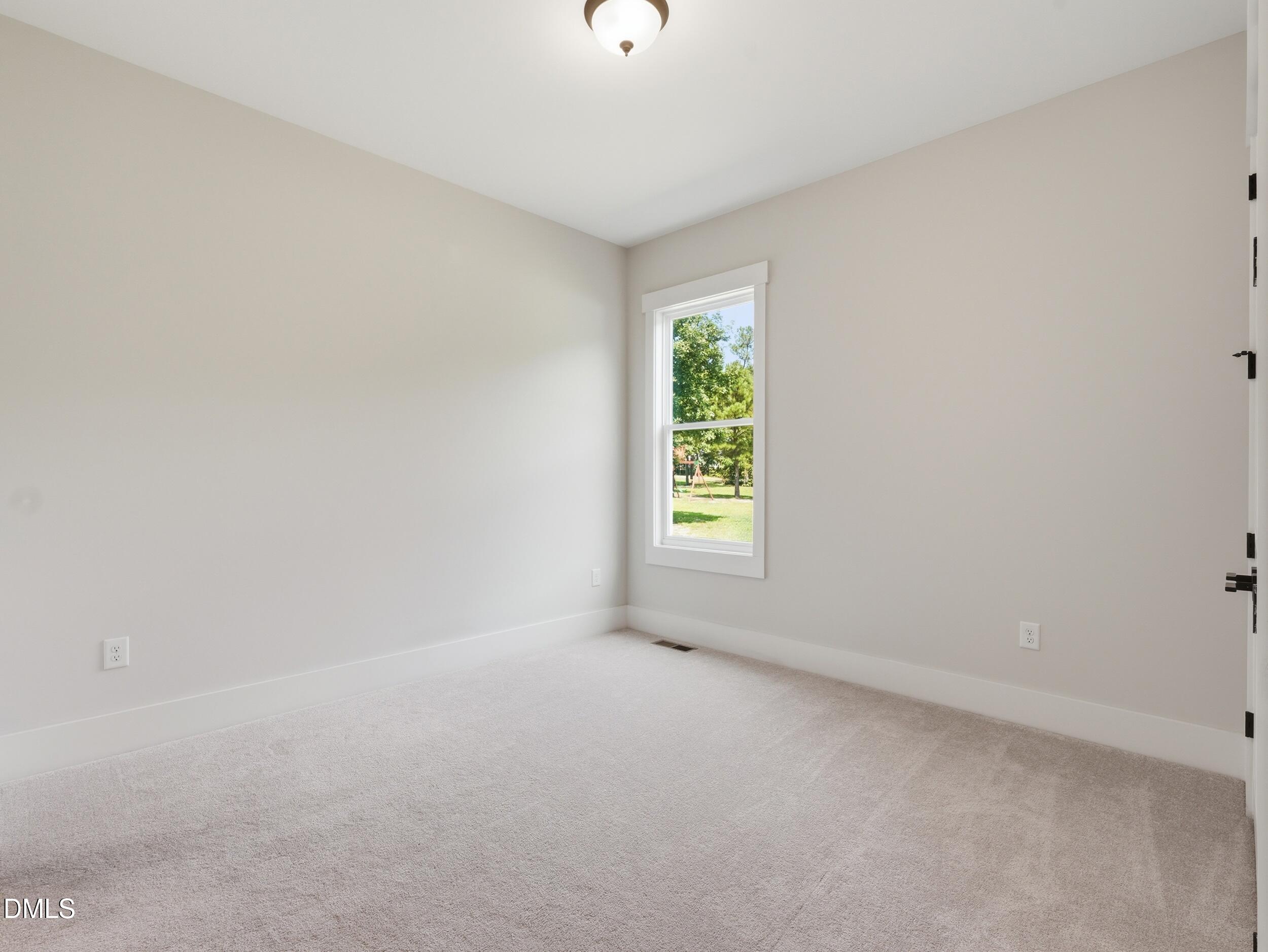 2804 Arrowsmith Drive Property Photo 16