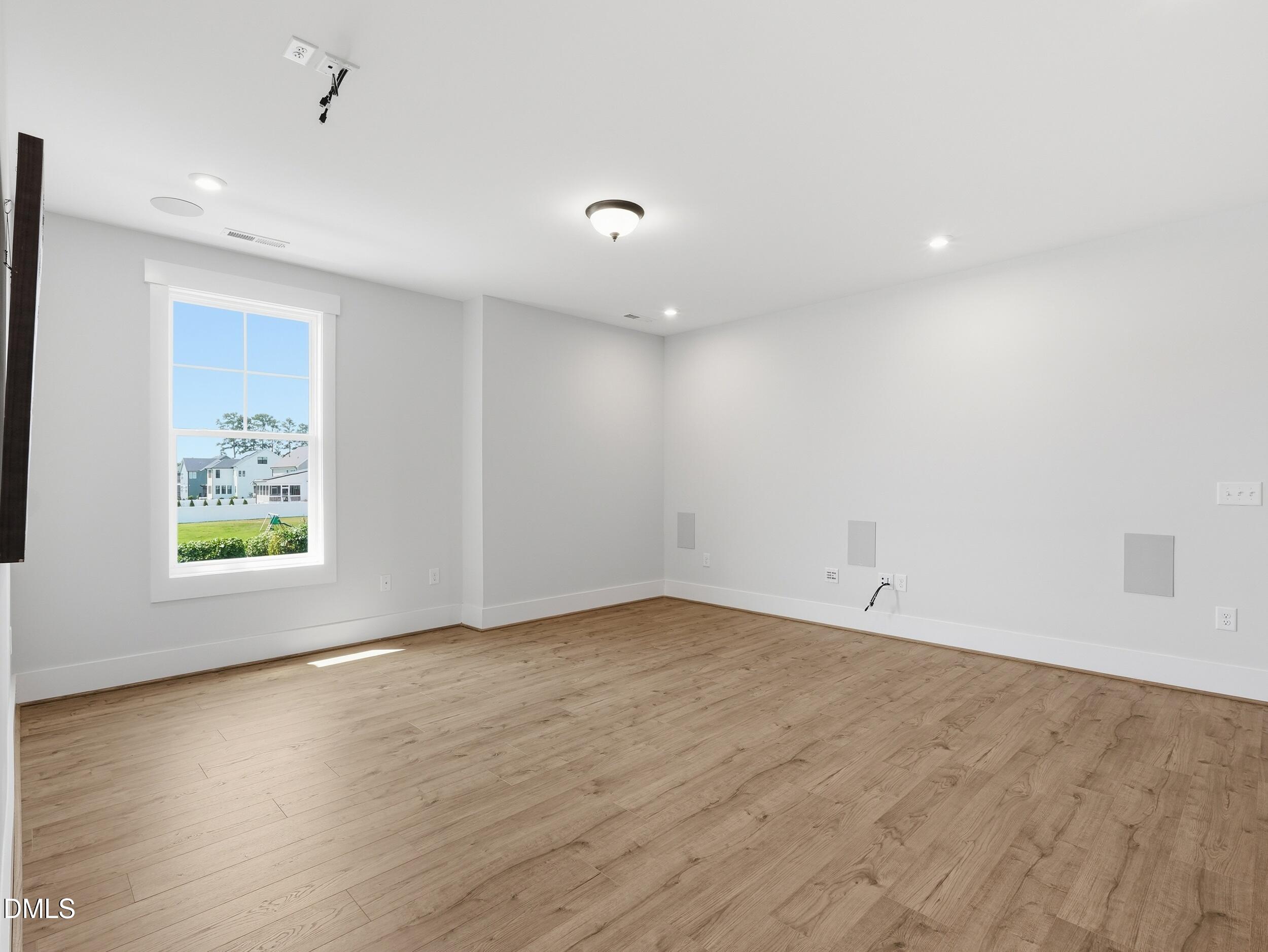 2804 Arrowsmith Drive Property Photo 21