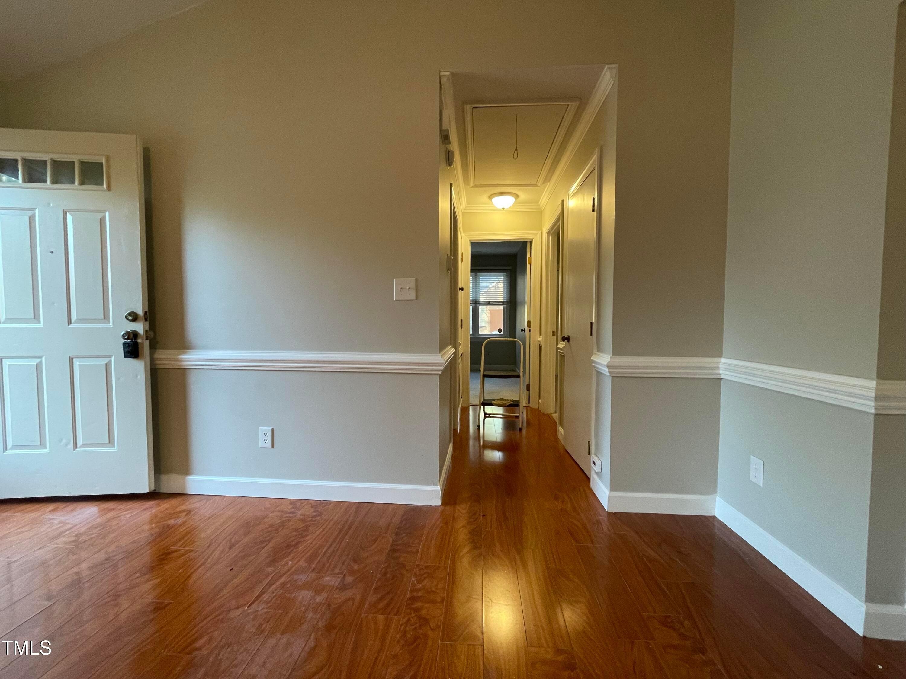 300 W Woodcroft Parkway 33b Property Photo 5
