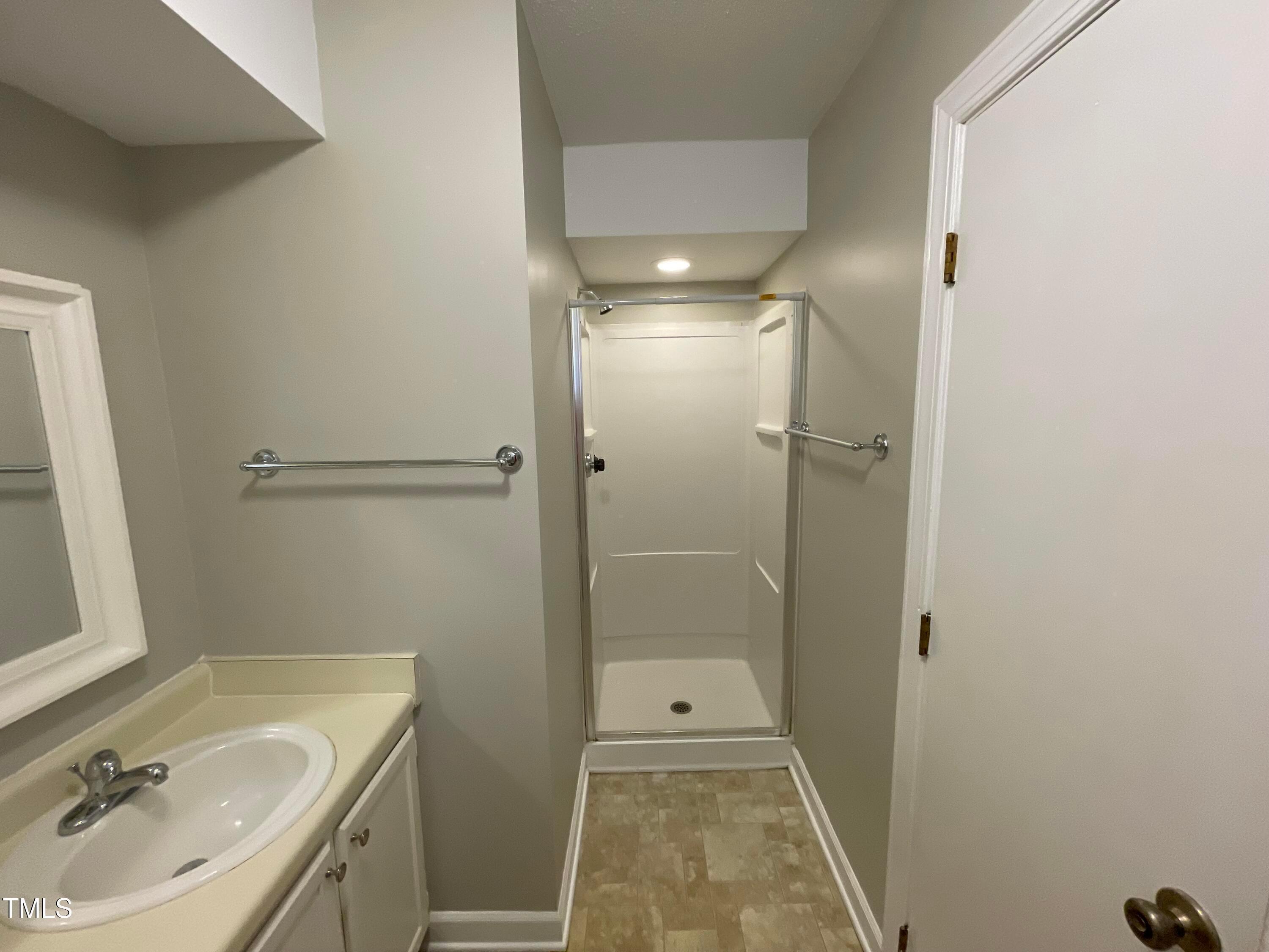 300 W Woodcroft Parkway 33b Property Photo 15