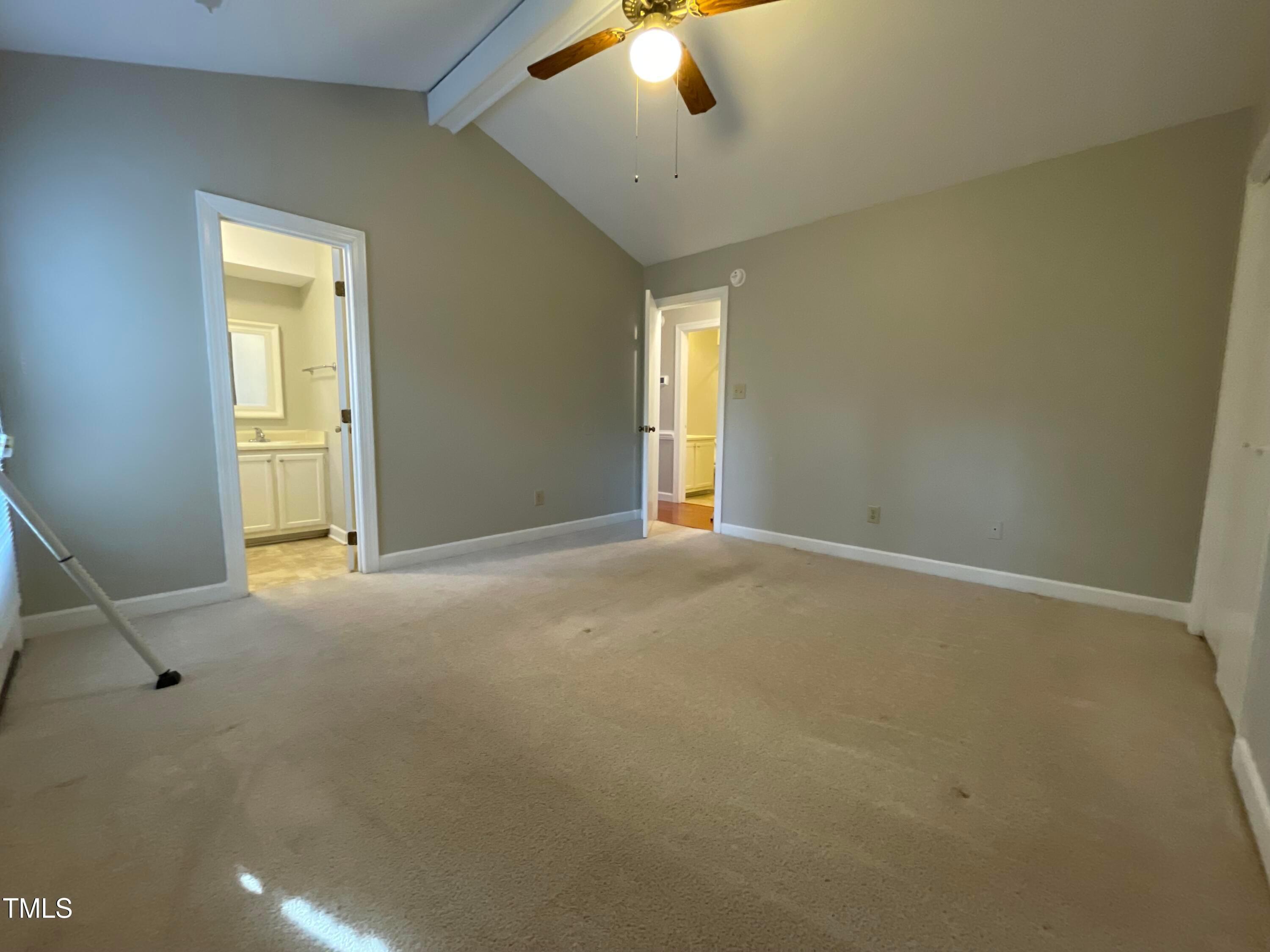 300 W Woodcroft Parkway 33b Property Photo 18