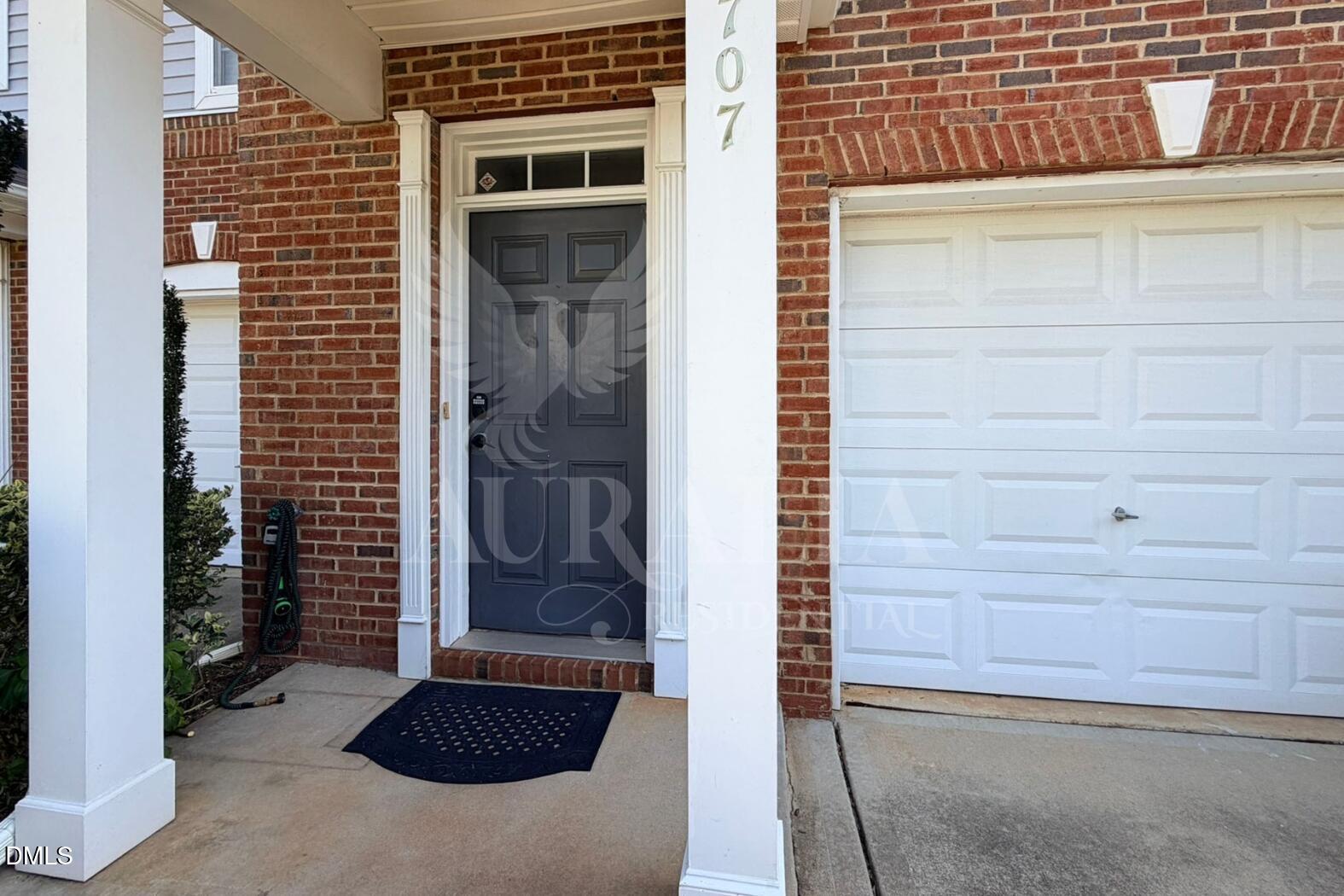 1707 Zachary Brook Lane Property Photo 4