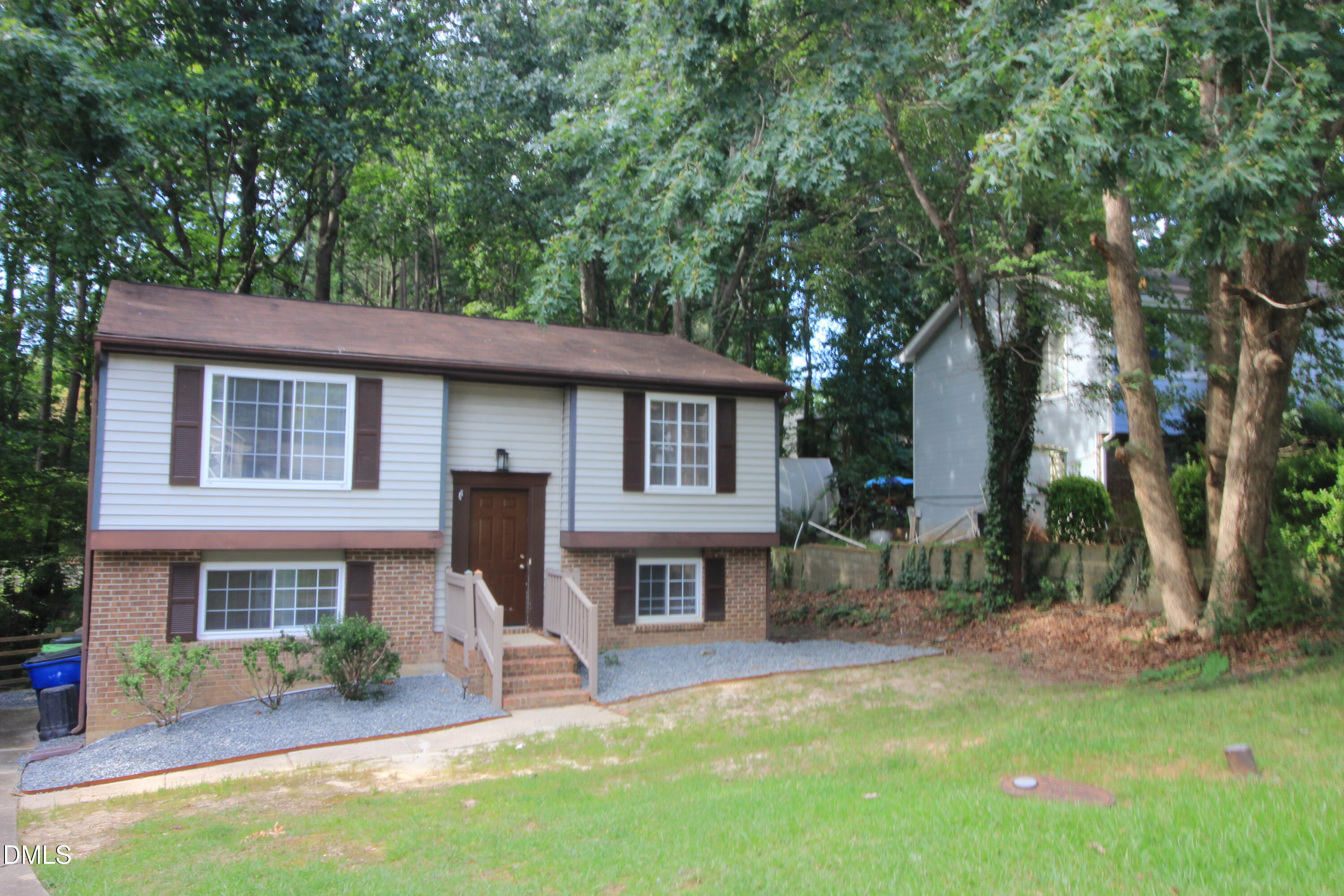 408 Drolmond Drive Property Photo 2