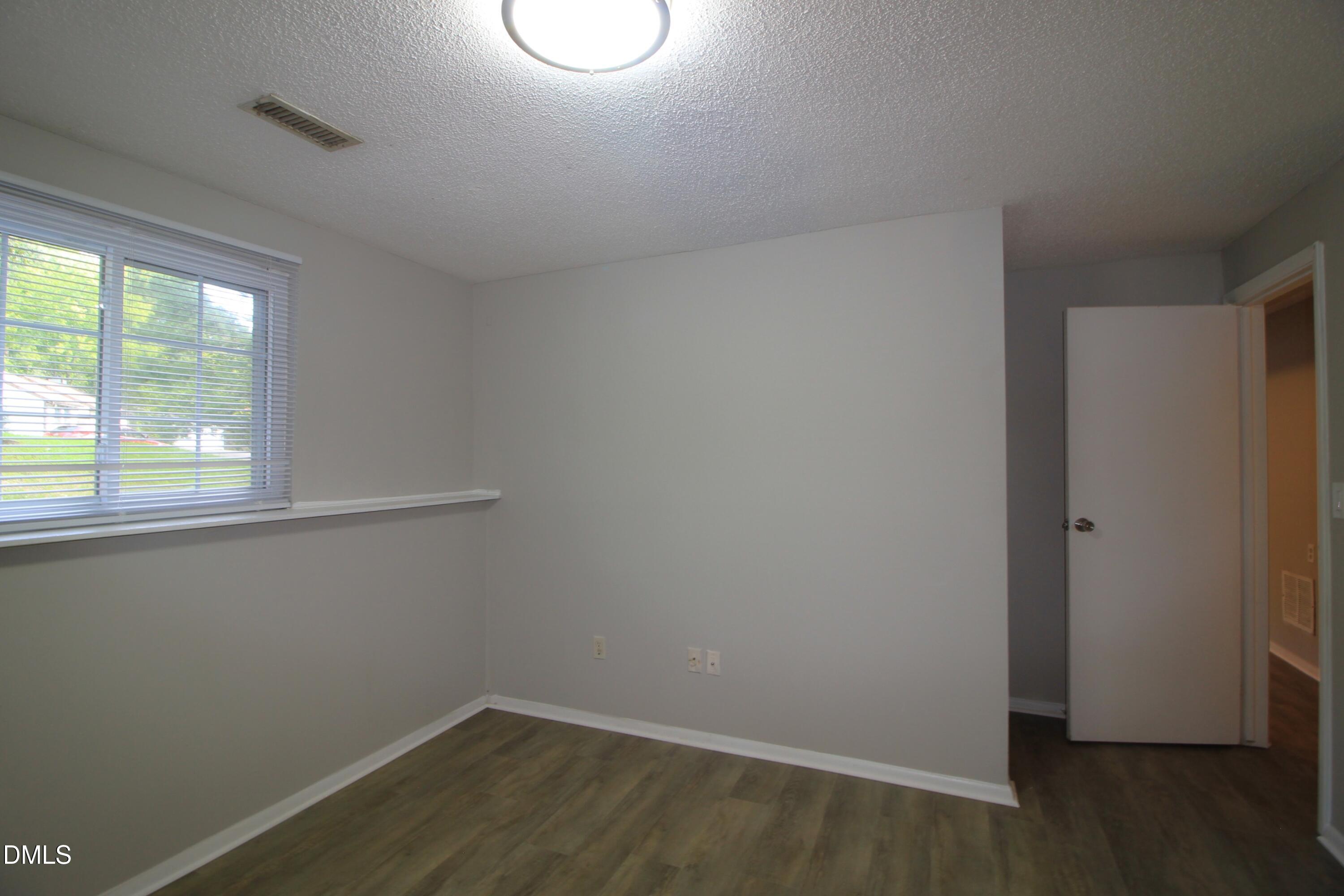 408 Drolmond Drive Property Photo 4