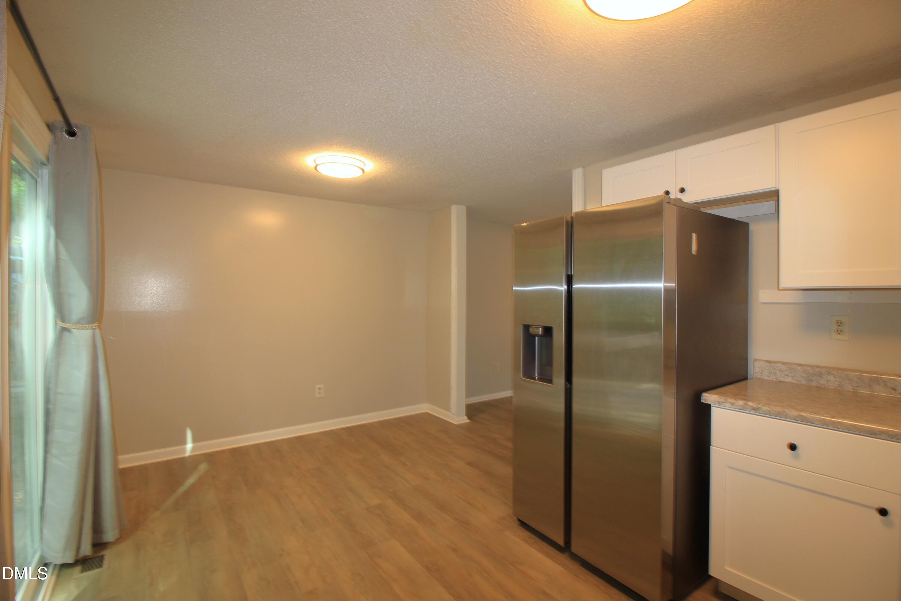 408 Drolmond Drive Property Photo 12