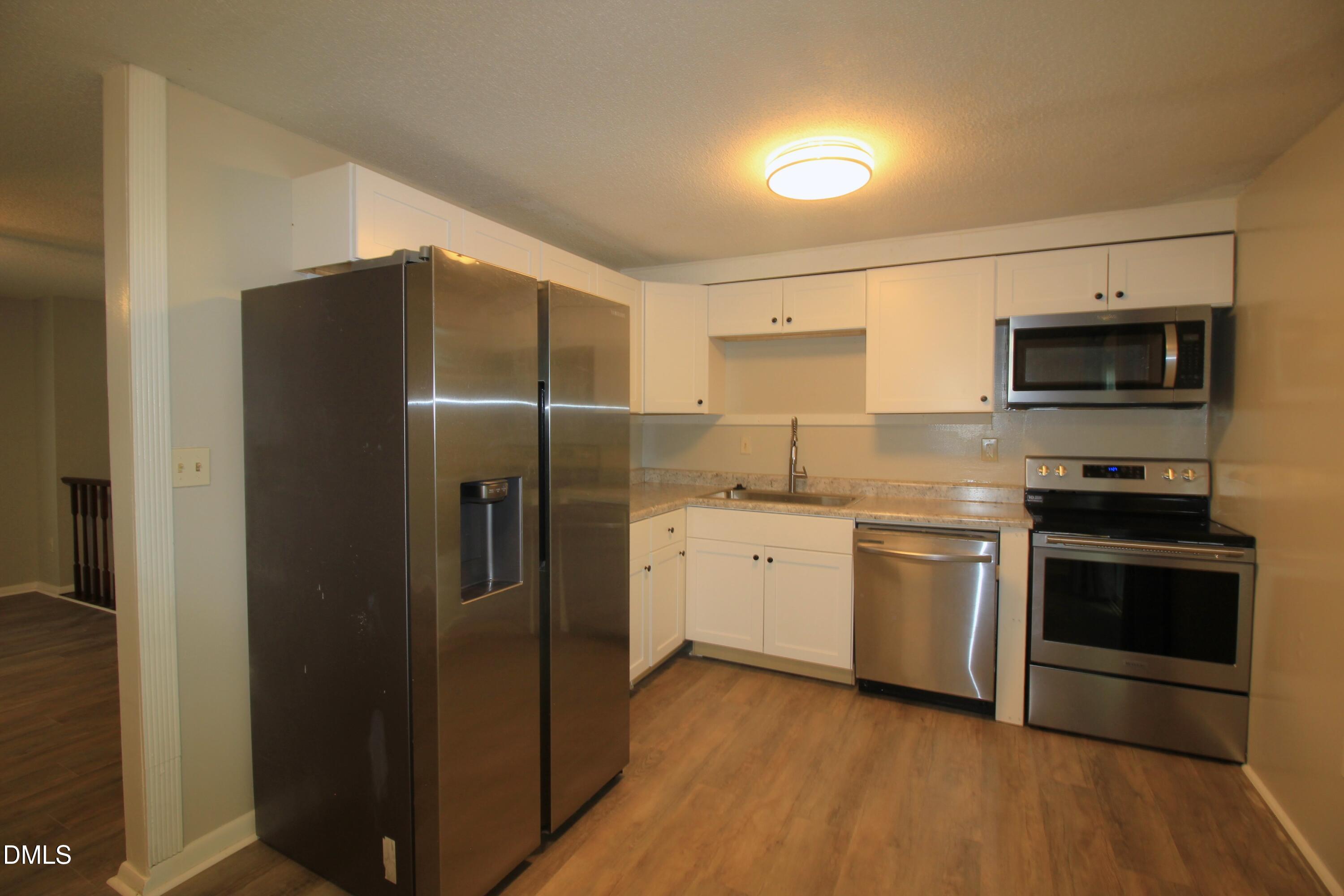 408 Drolmond Drive Property Photo 14