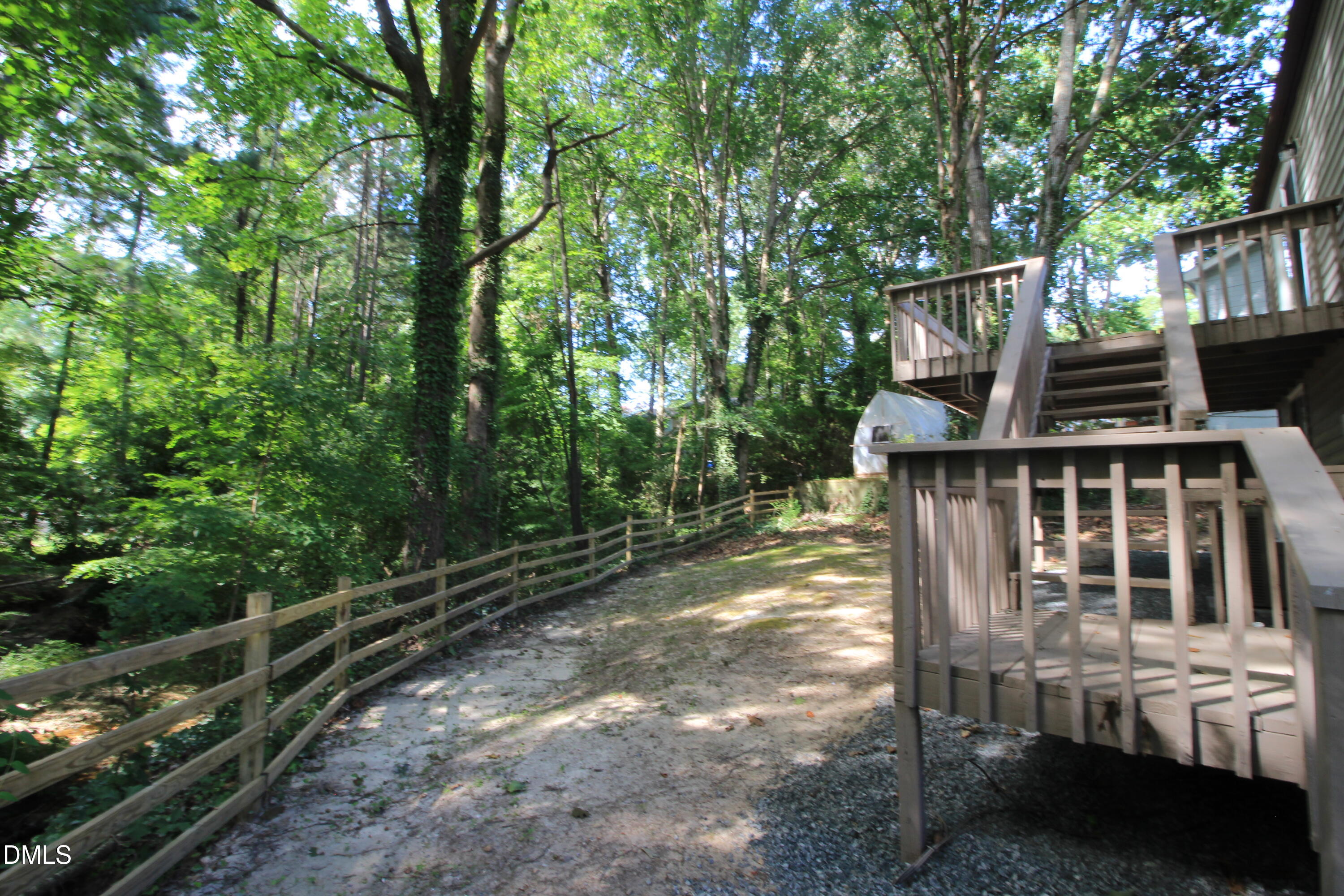 408 Drolmond Drive Property Photo 21
