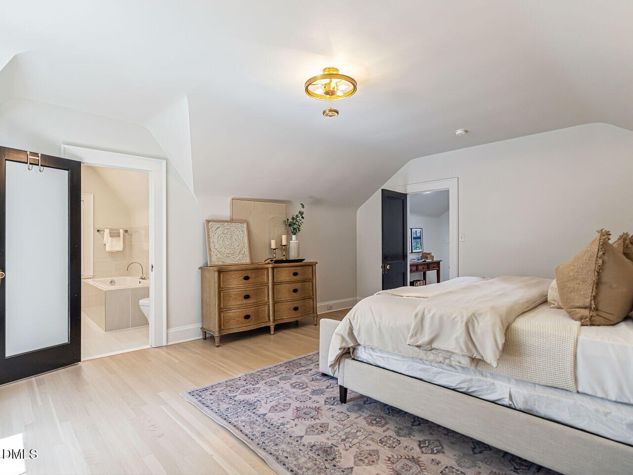15 Henderson Street Property Photo 32