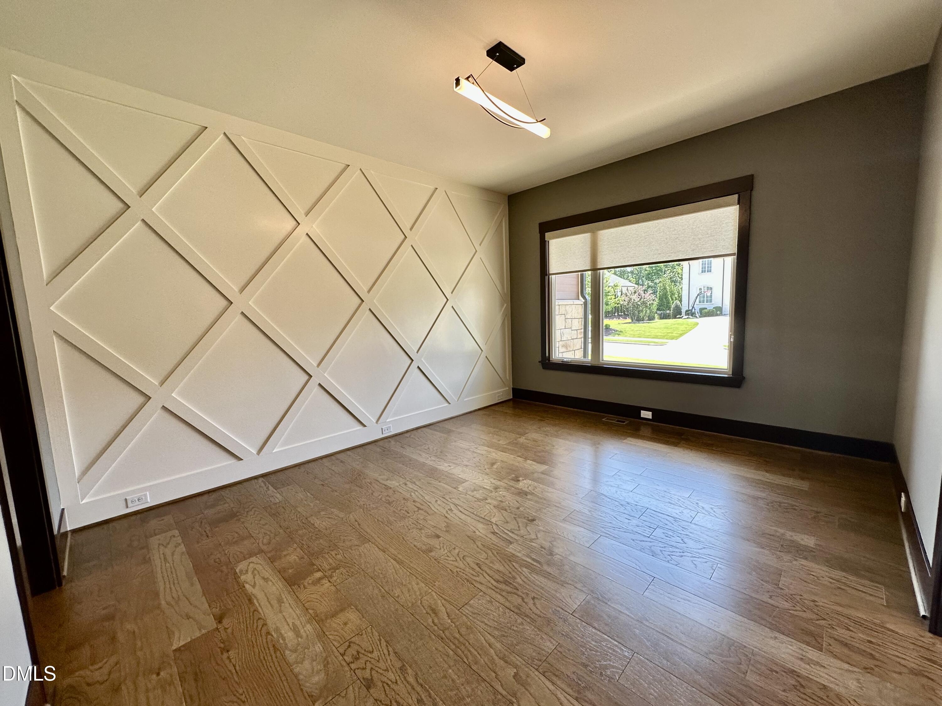 6540 Reserve Pine Drive Property Photo 6
