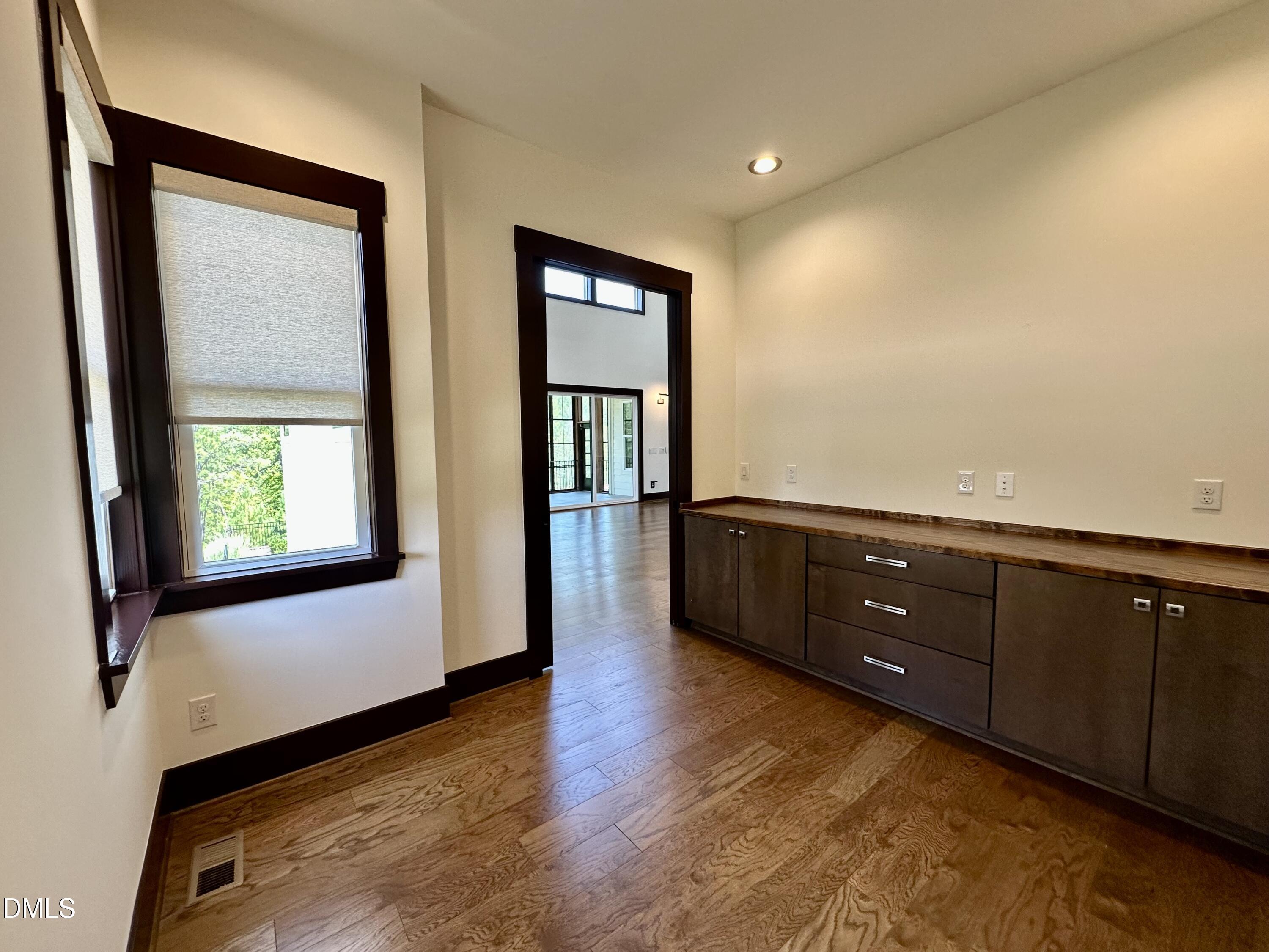 6540 Reserve Pine Drive Property Photo 23