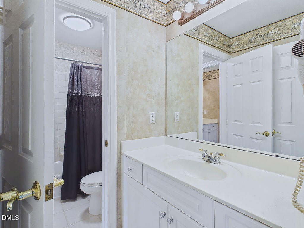104 Carric Bend Court Property Photo 28