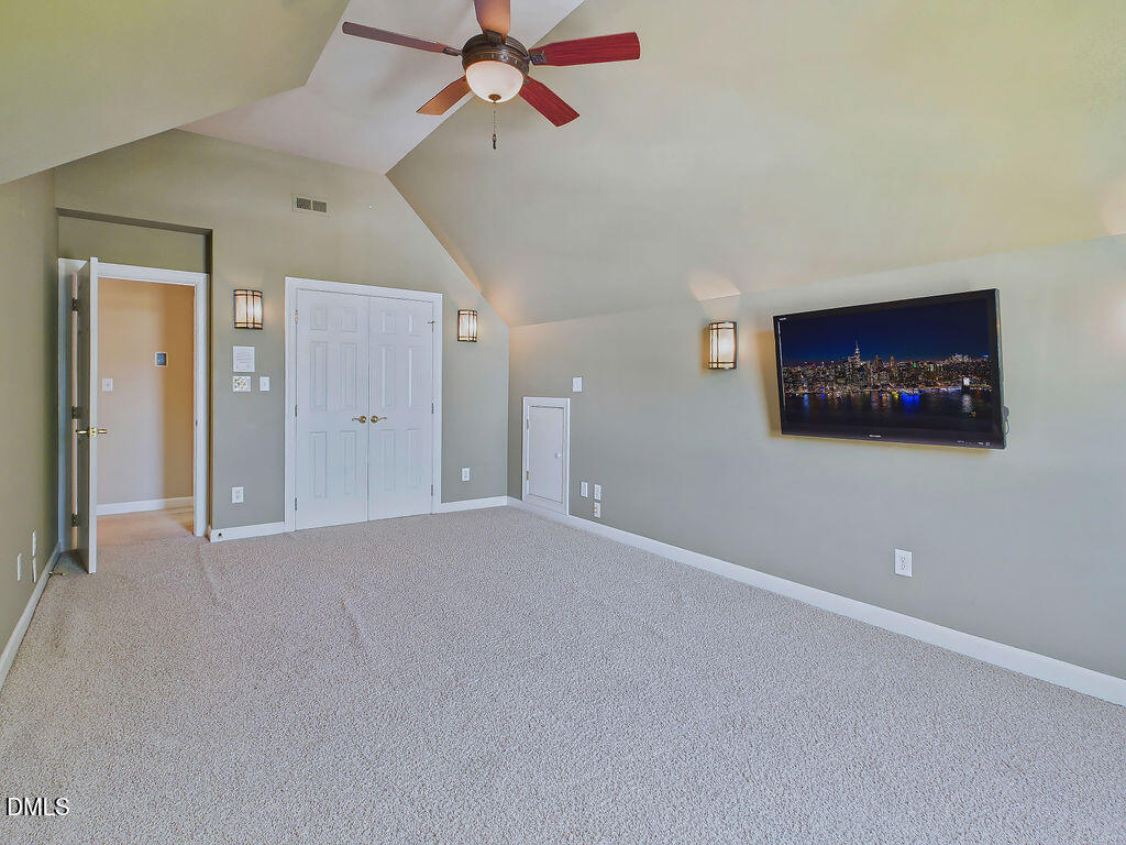 104 Carric Bend Court Property Photo 32