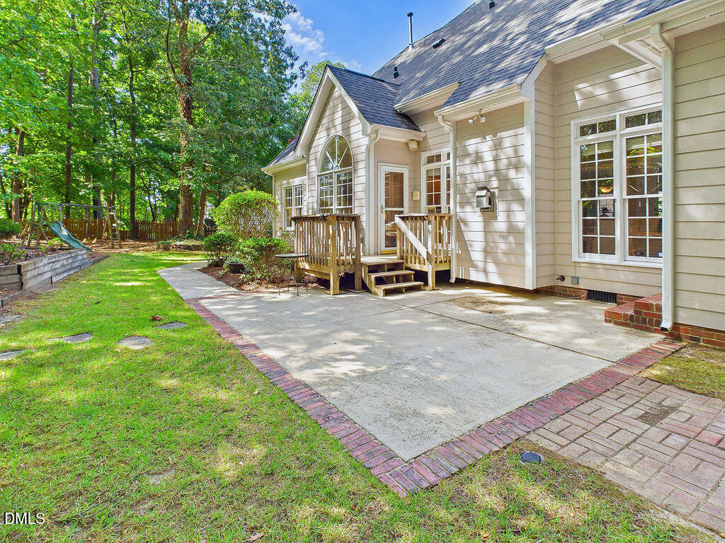 104 Carric Bend Court Property Photo 35