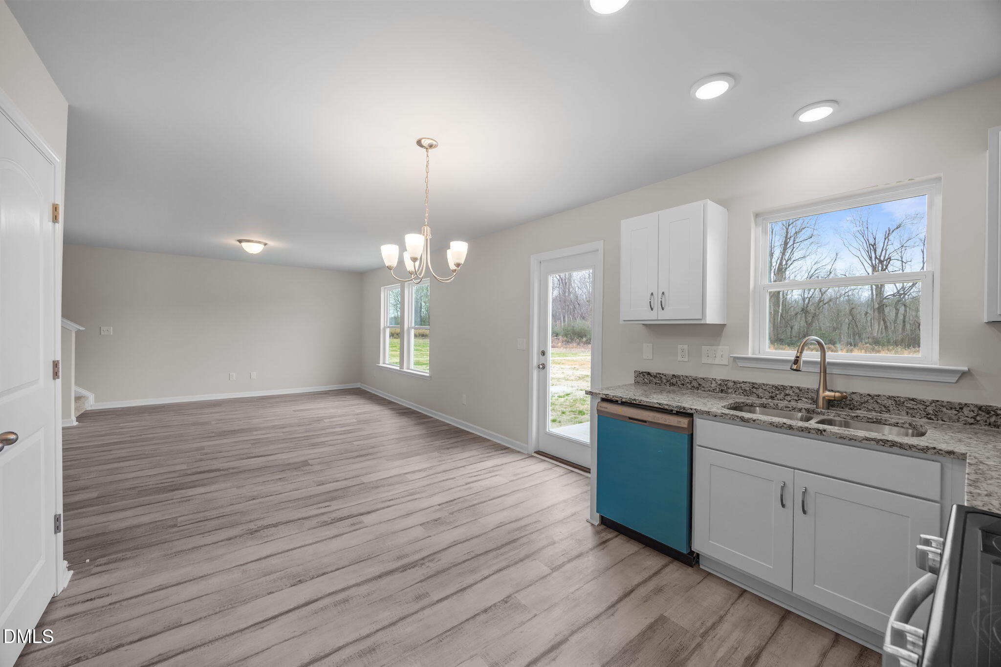 237 Slatestone Road Property Photo 12
