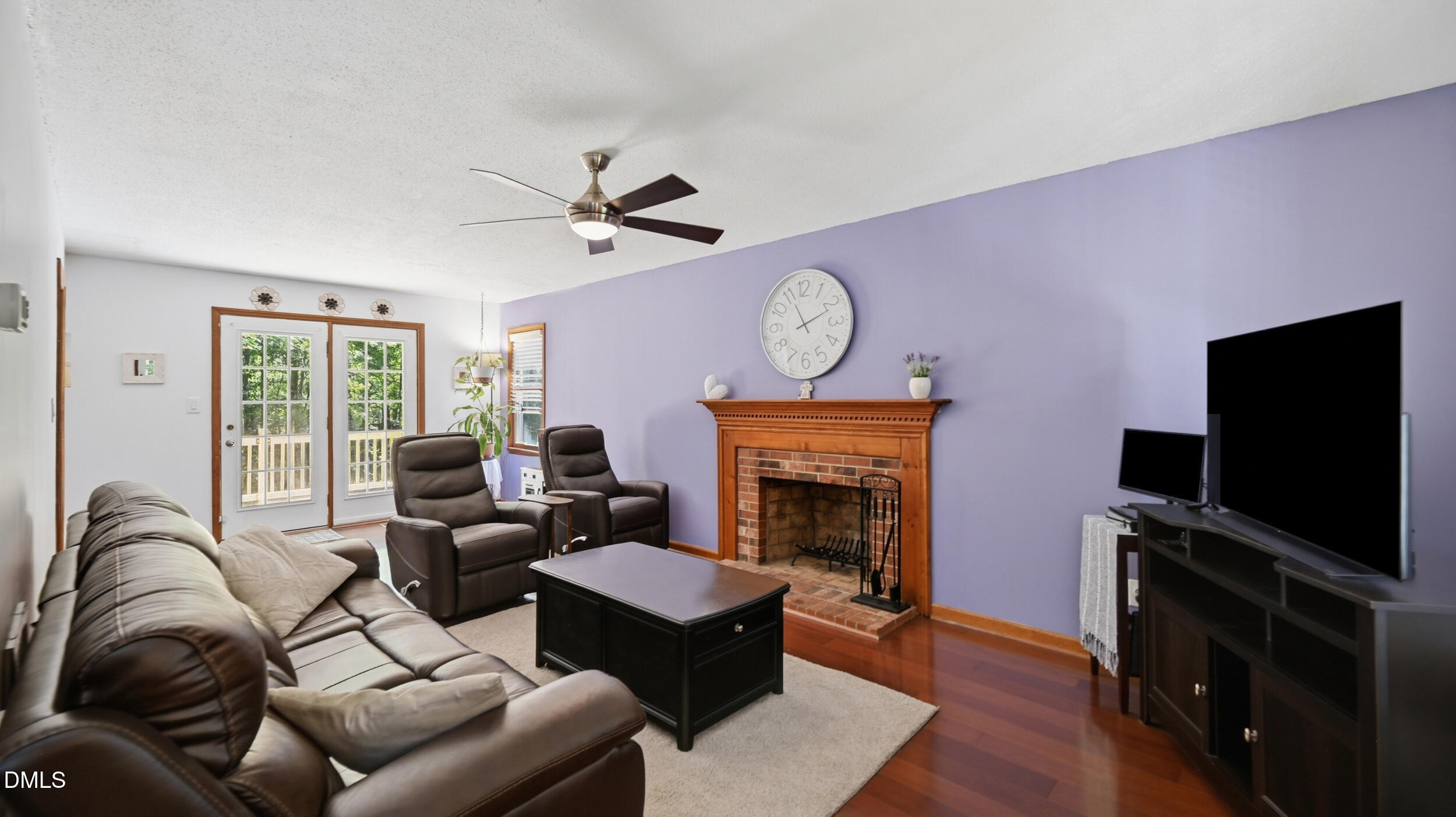 358 Amherst Creek Drive Property Photo 8