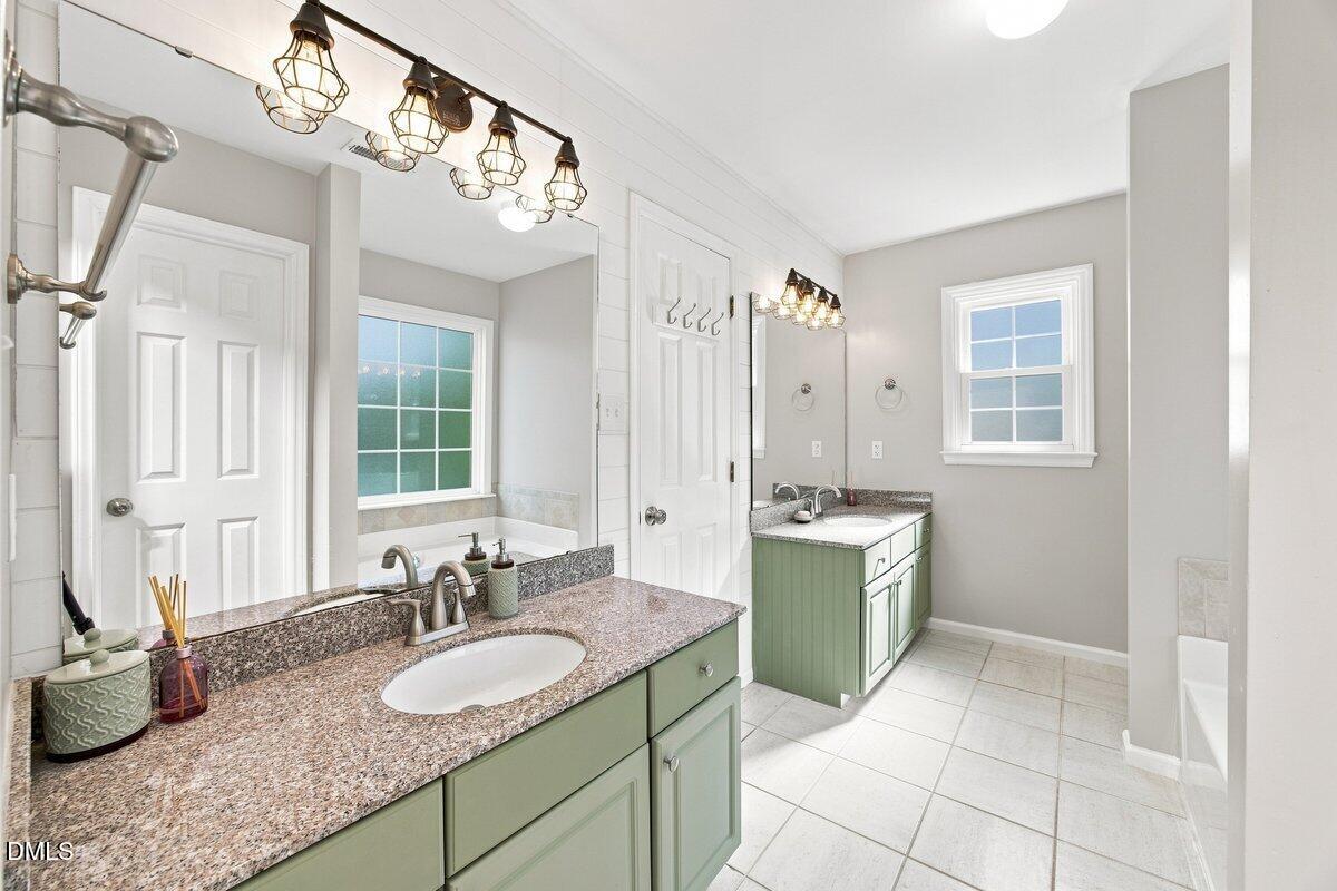 2516 Deanwood Drive Property Photo 16