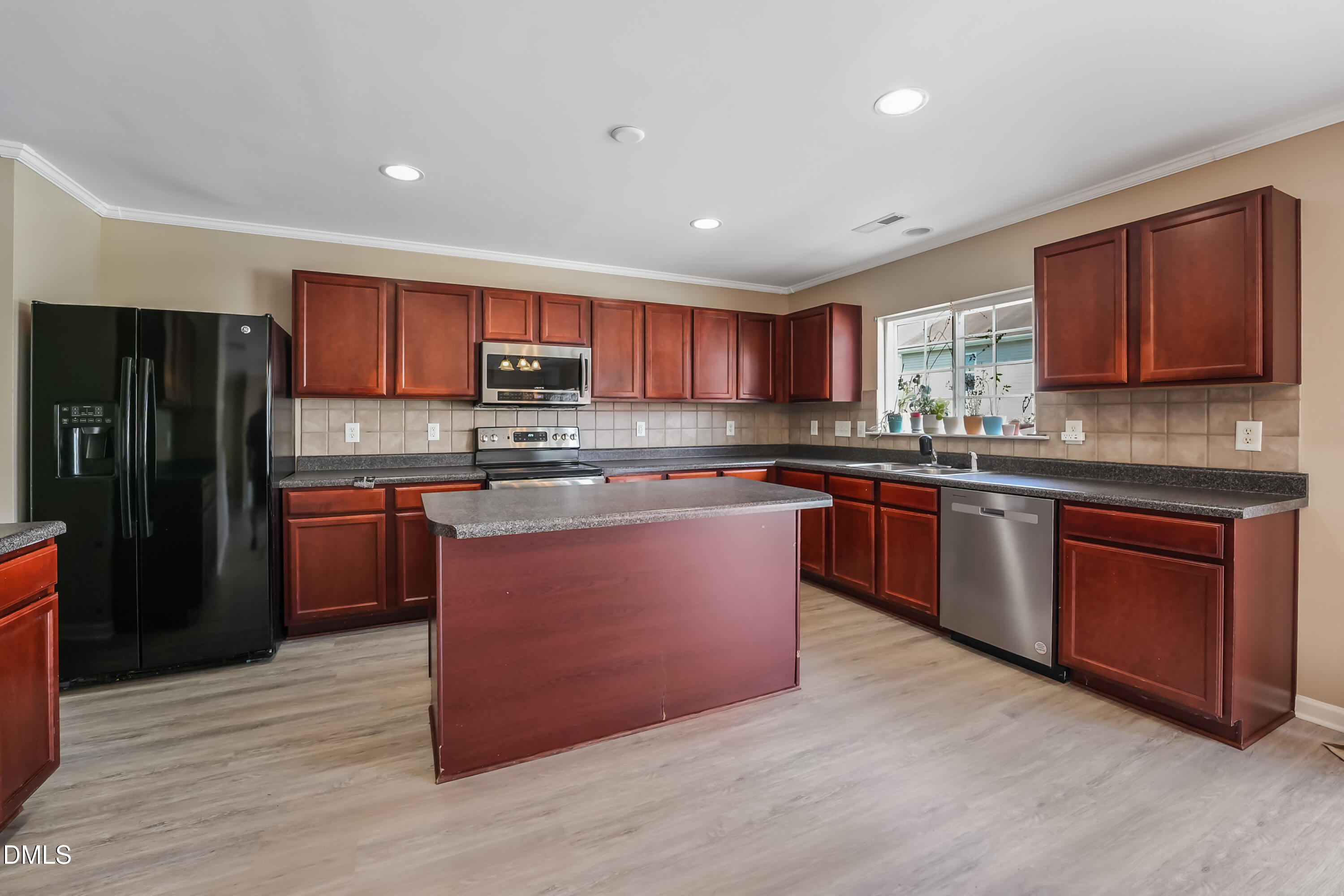 3221 Mackinac Island Lane Property Photo 10