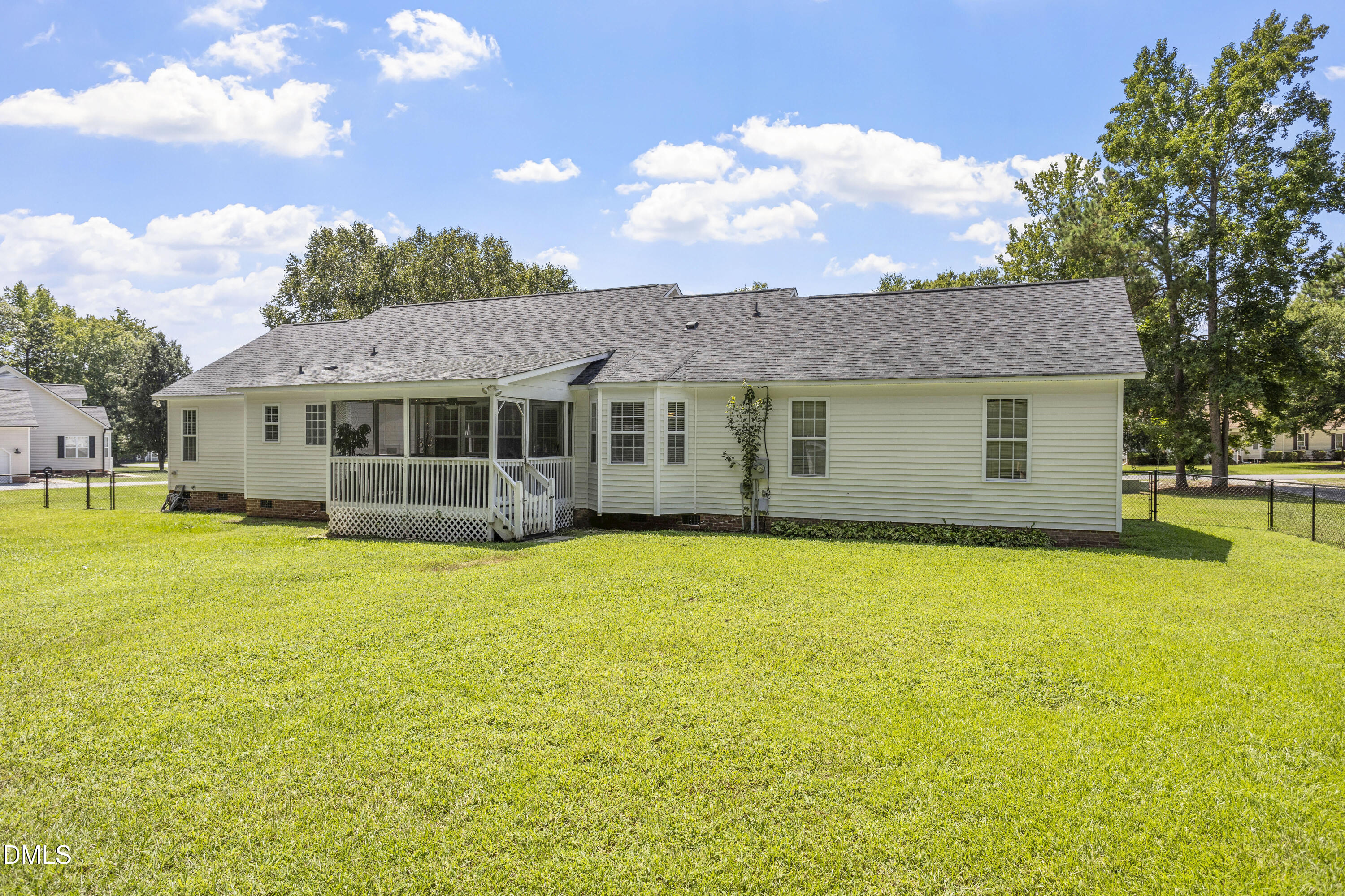 113 Tadley Court Property Photo 7
