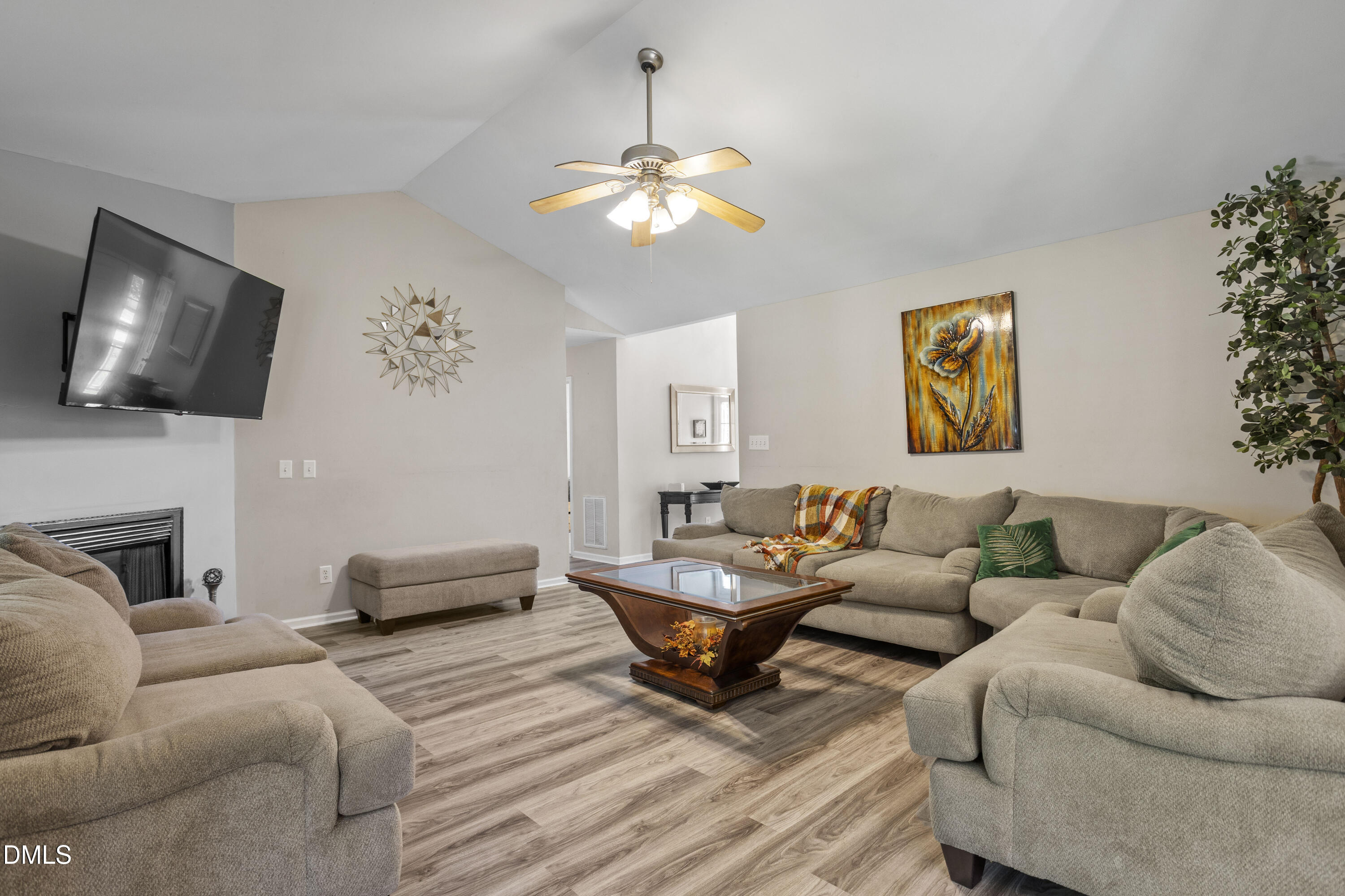113 Tadley Court Property Photo 15
