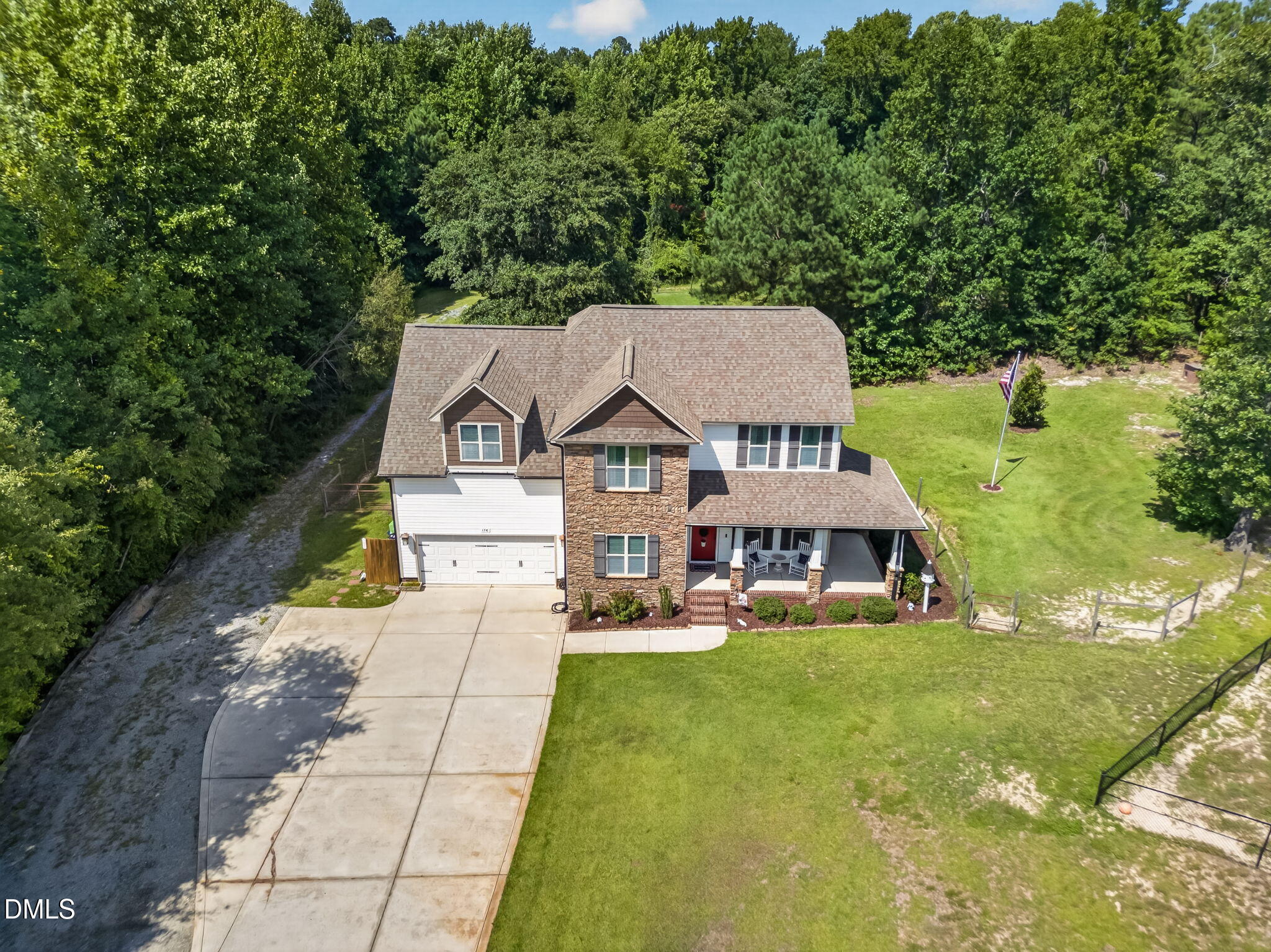 176 Plainview Pointe Drive Property Photo 5