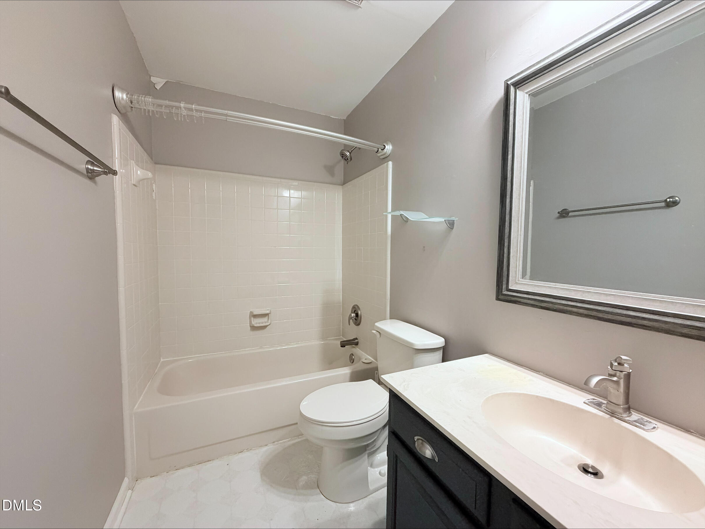 100 Drywood Place Property Photo 9