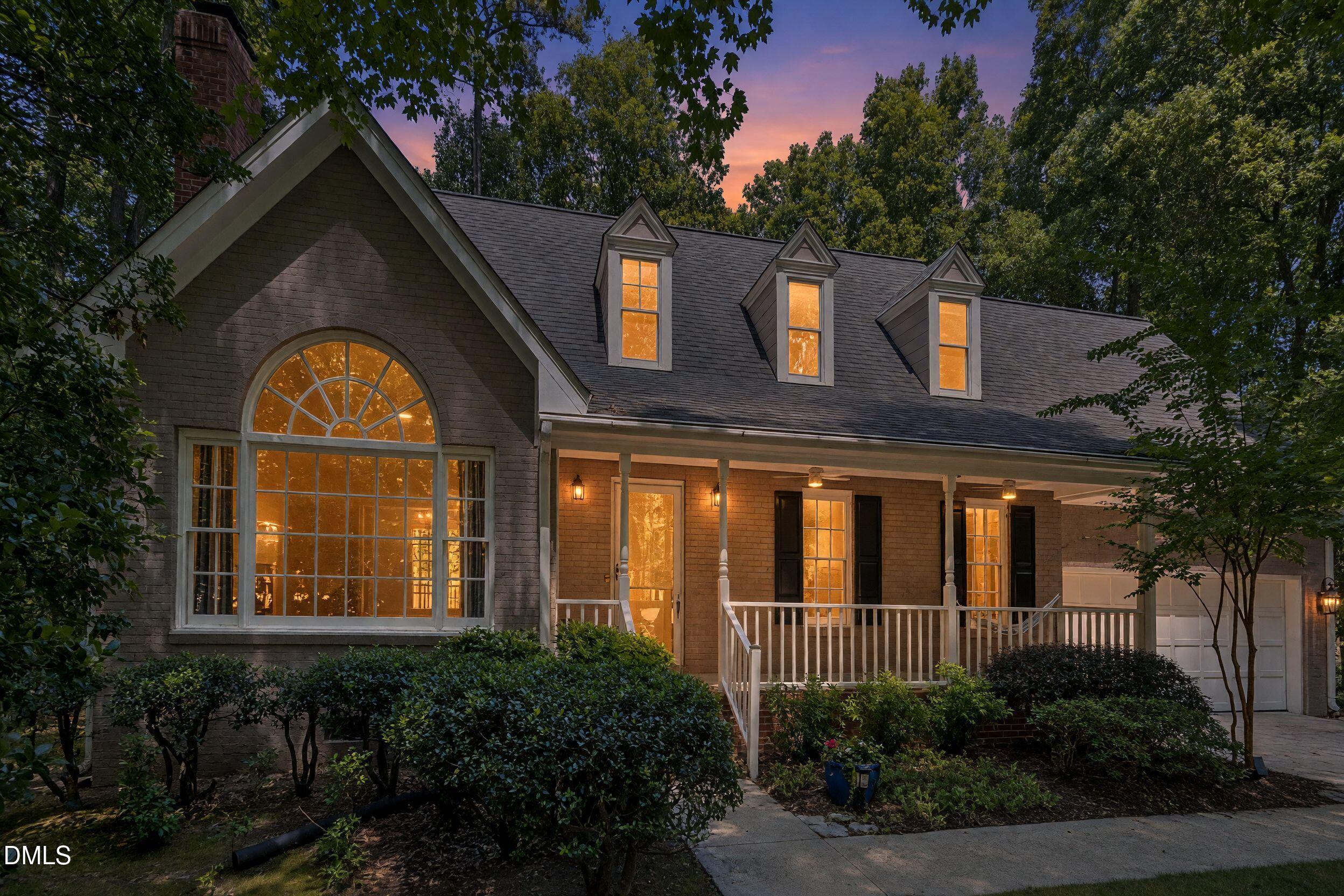 1006 Oakwell Court Property Photo 6