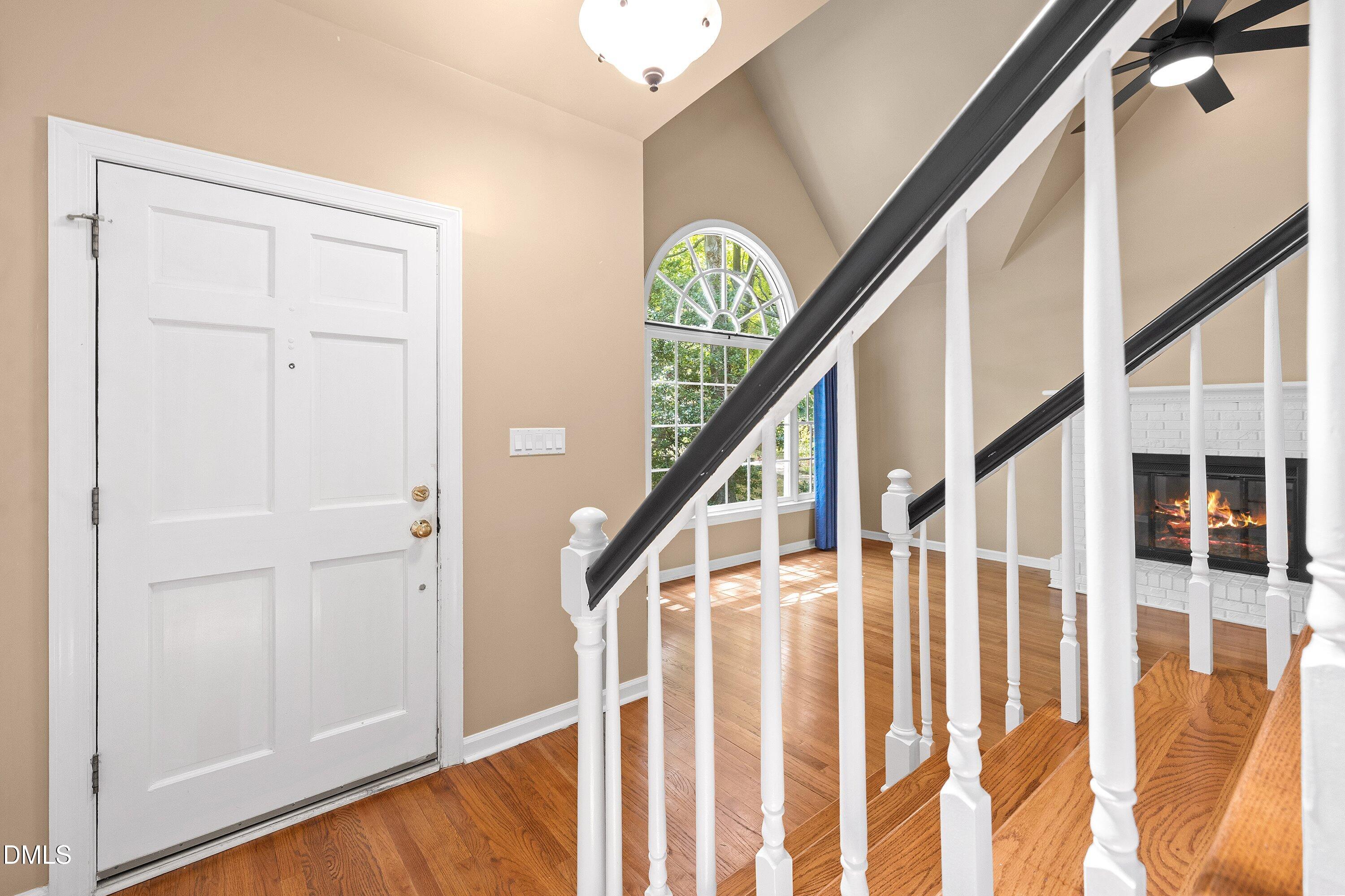 1006 Oakwell Court Property Photo 10