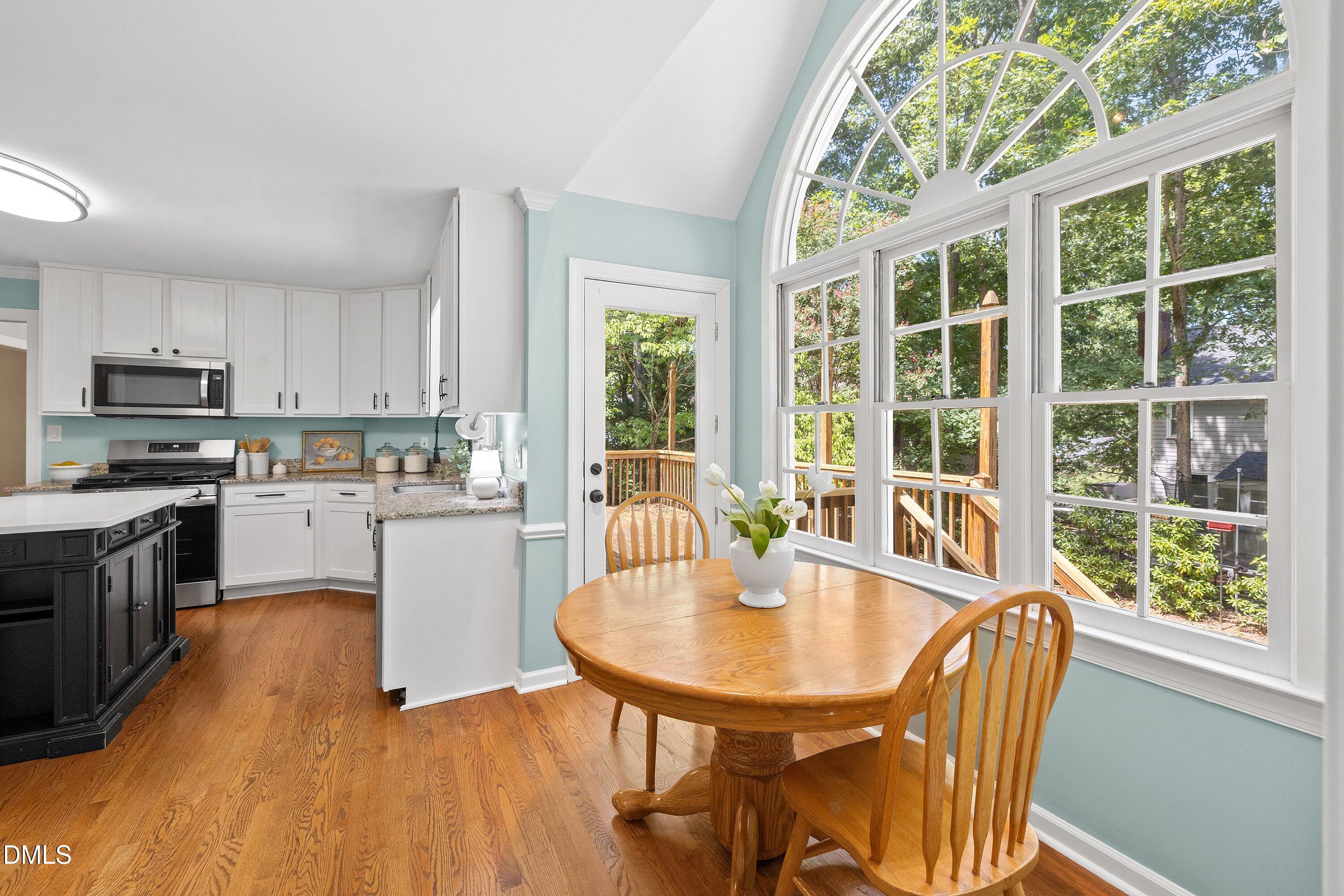 1006 Oakwell Court Property Photo 22
