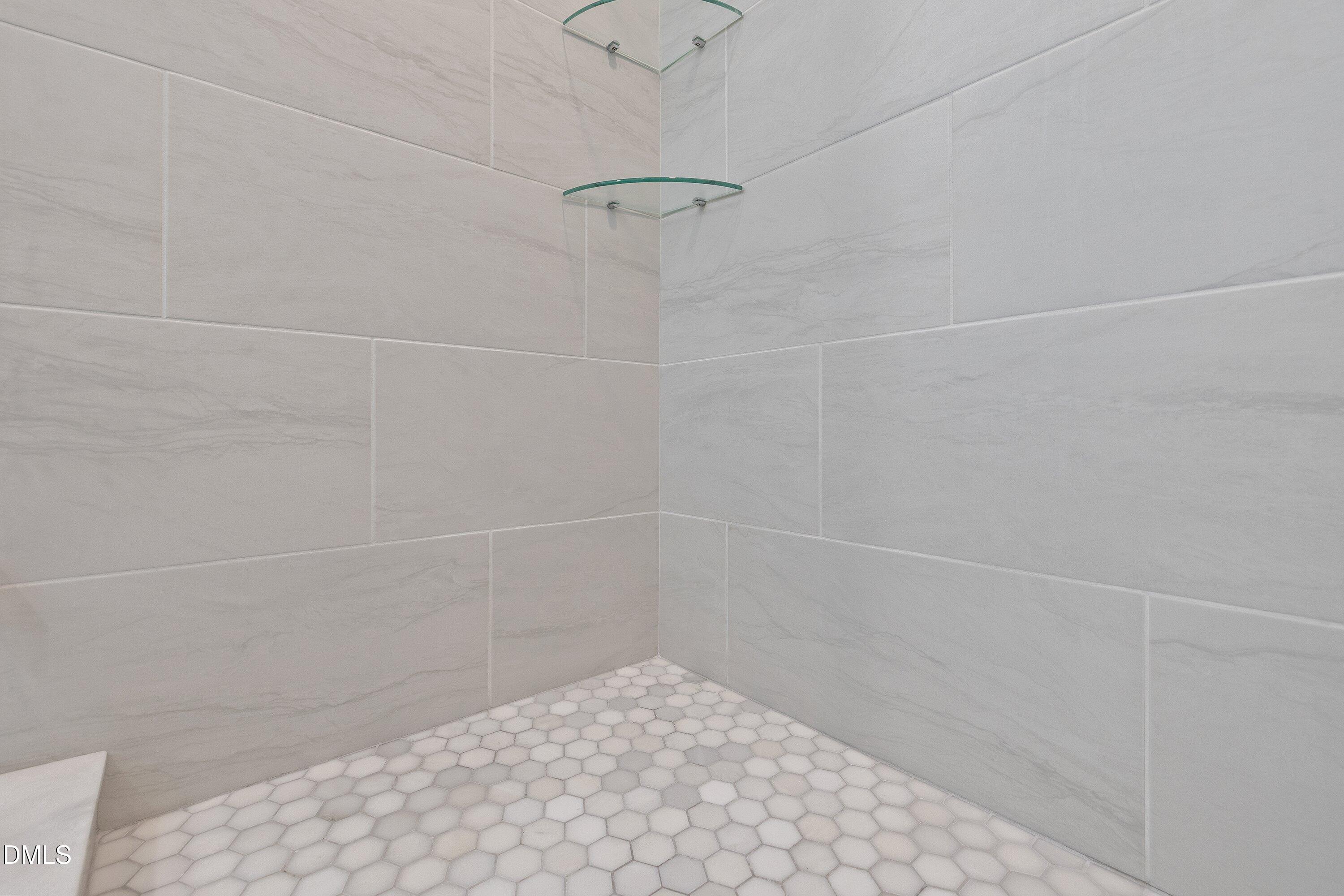 1006 Oakwell Court Property Photo 32