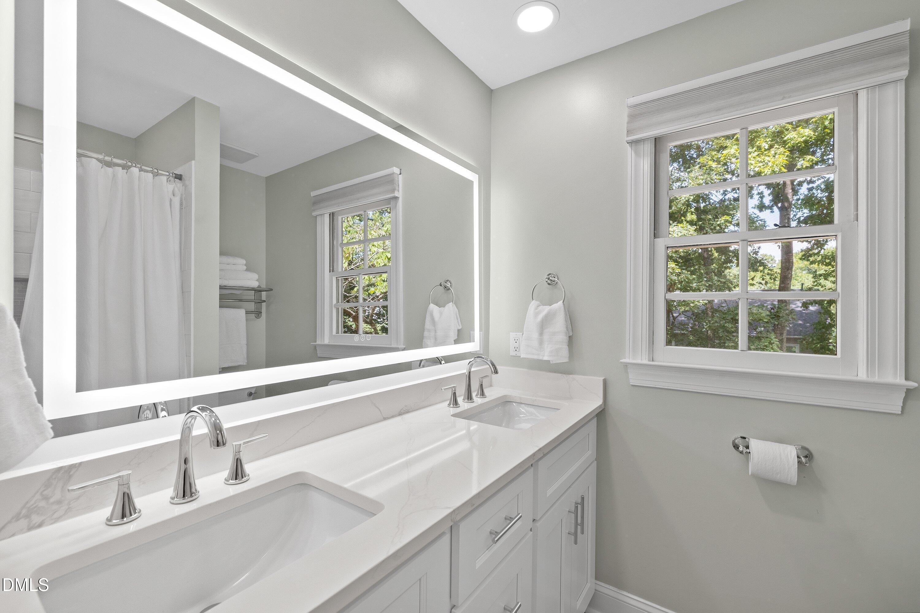 1006 Oakwell Court Property Photo 36