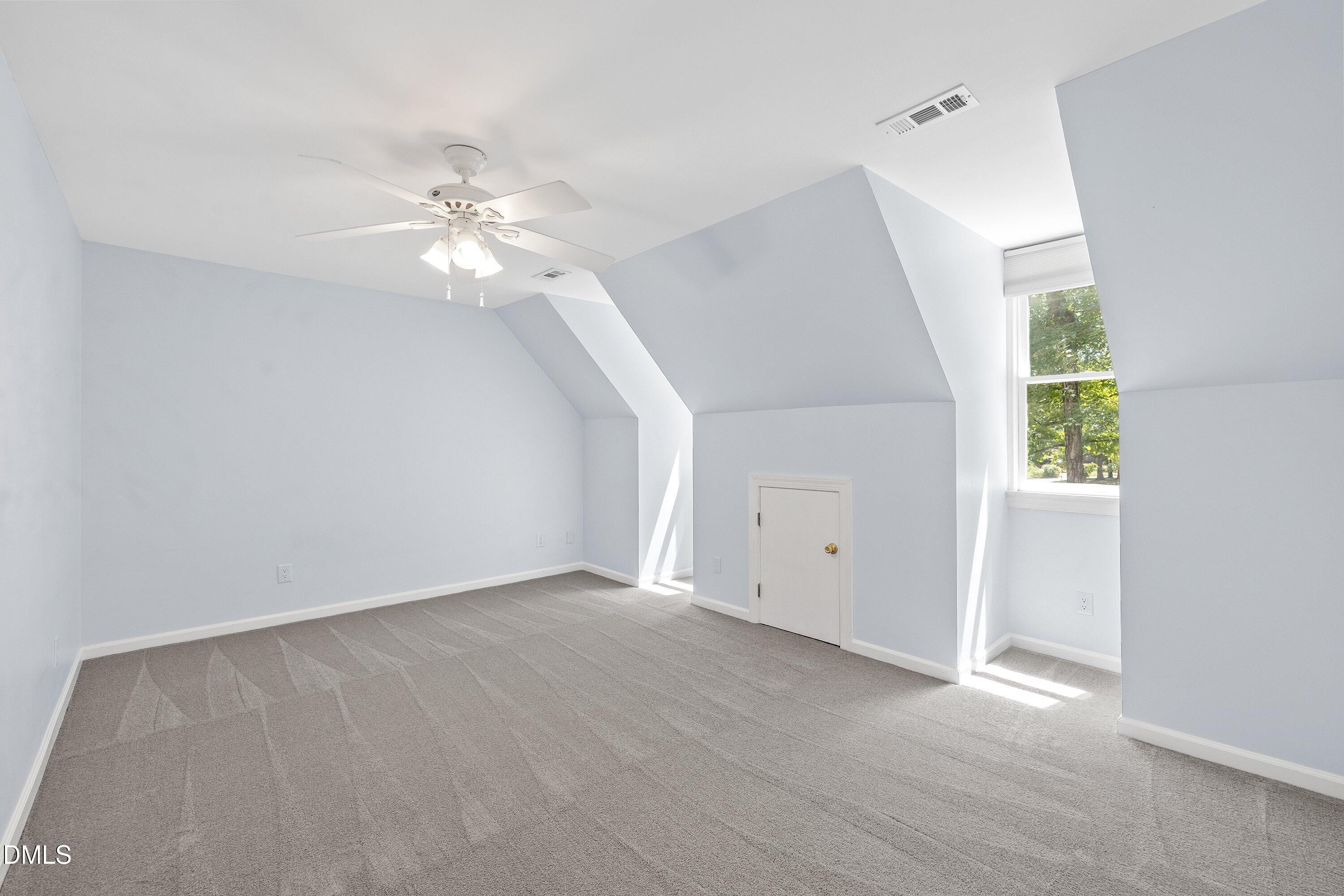 1006 Oakwell Court Property Photo 43