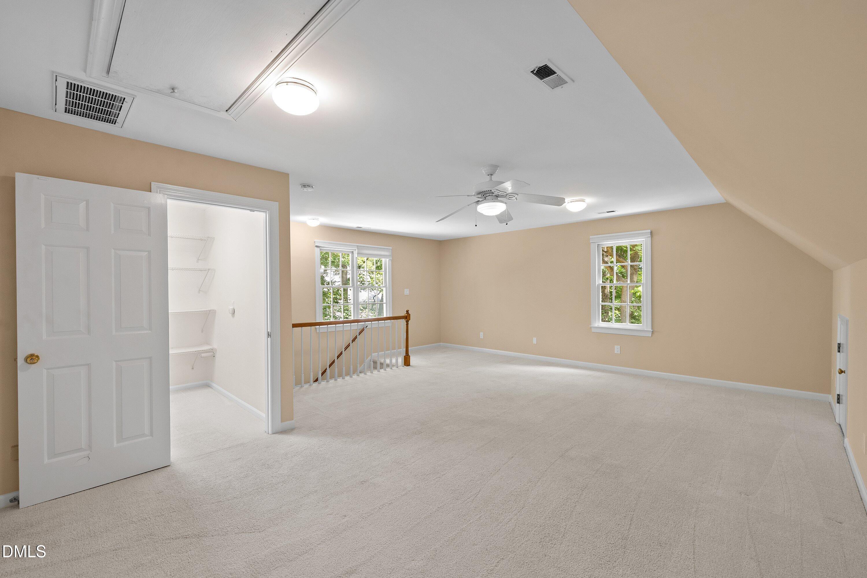 1006 Oakwell Court Property Photo 47