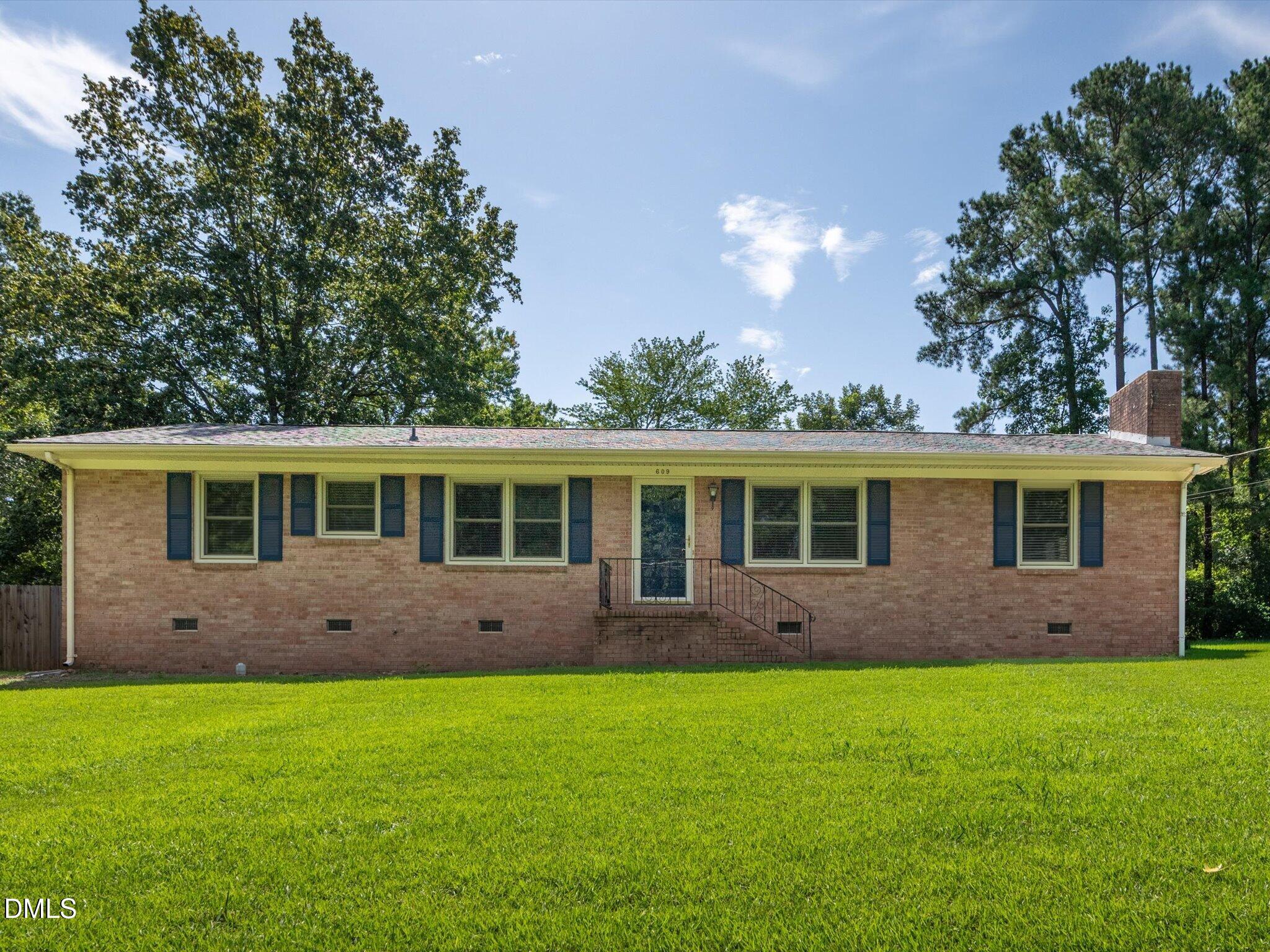 609 Page Street Property Photo 1