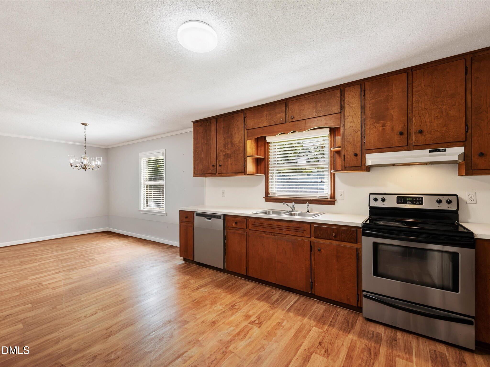 609 Page Street Property Photo 3