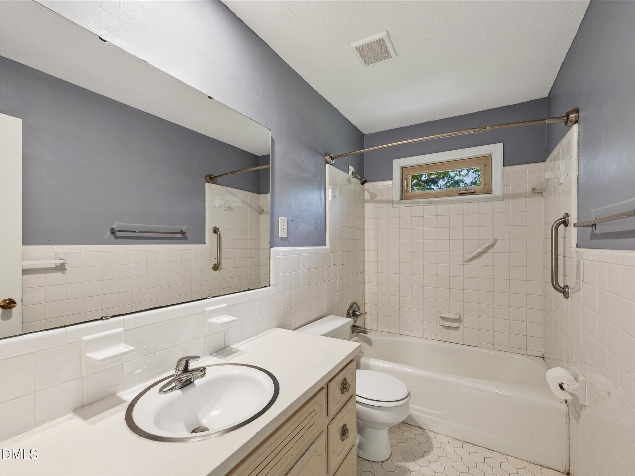 609 Page Street Property Photo 10