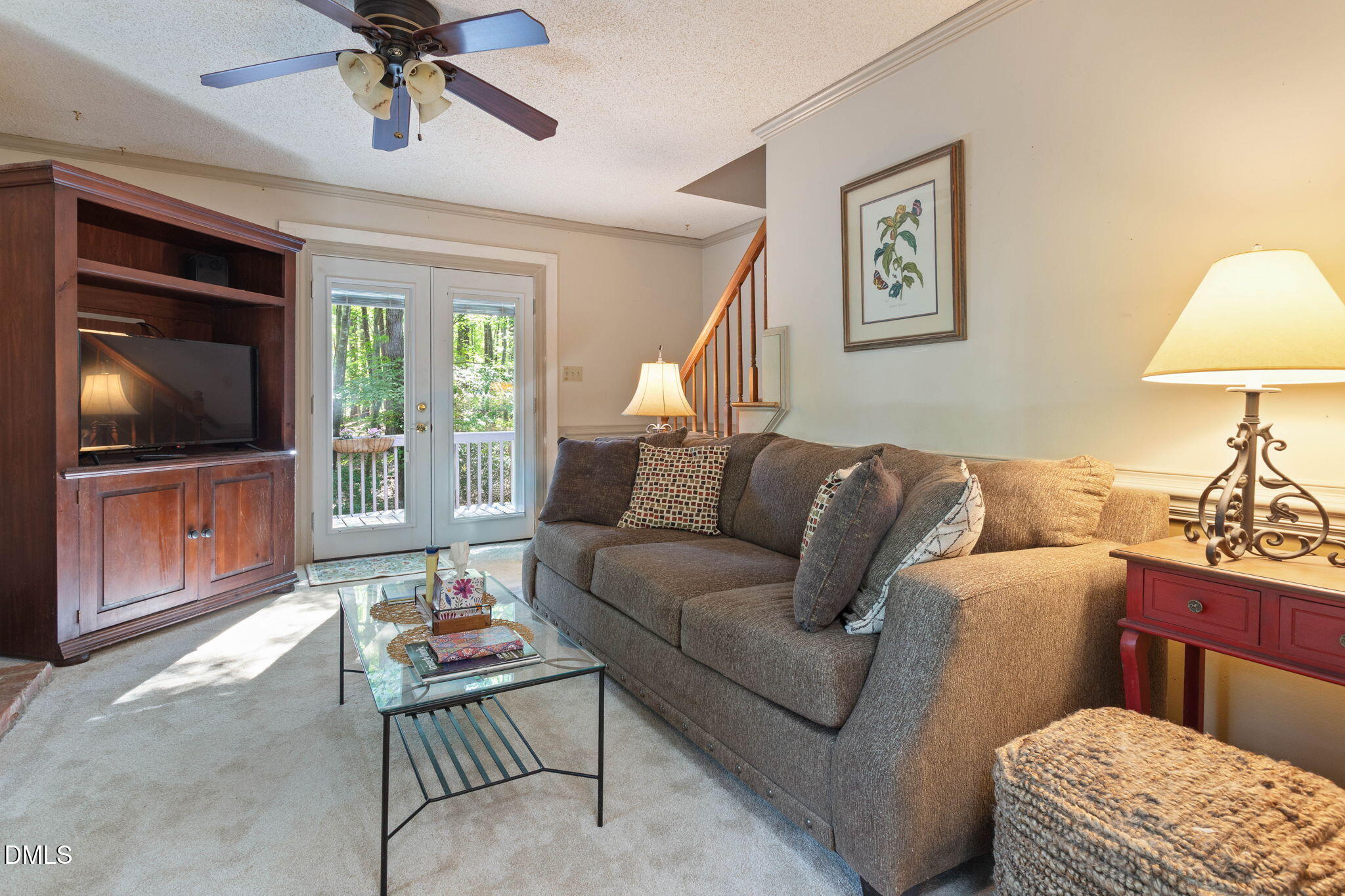 101 Hedgerow Court Property Photo 4