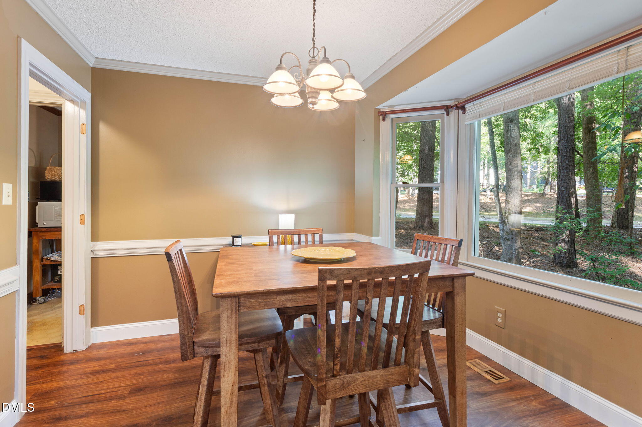 101 Hedgerow Court Property Photo 6
