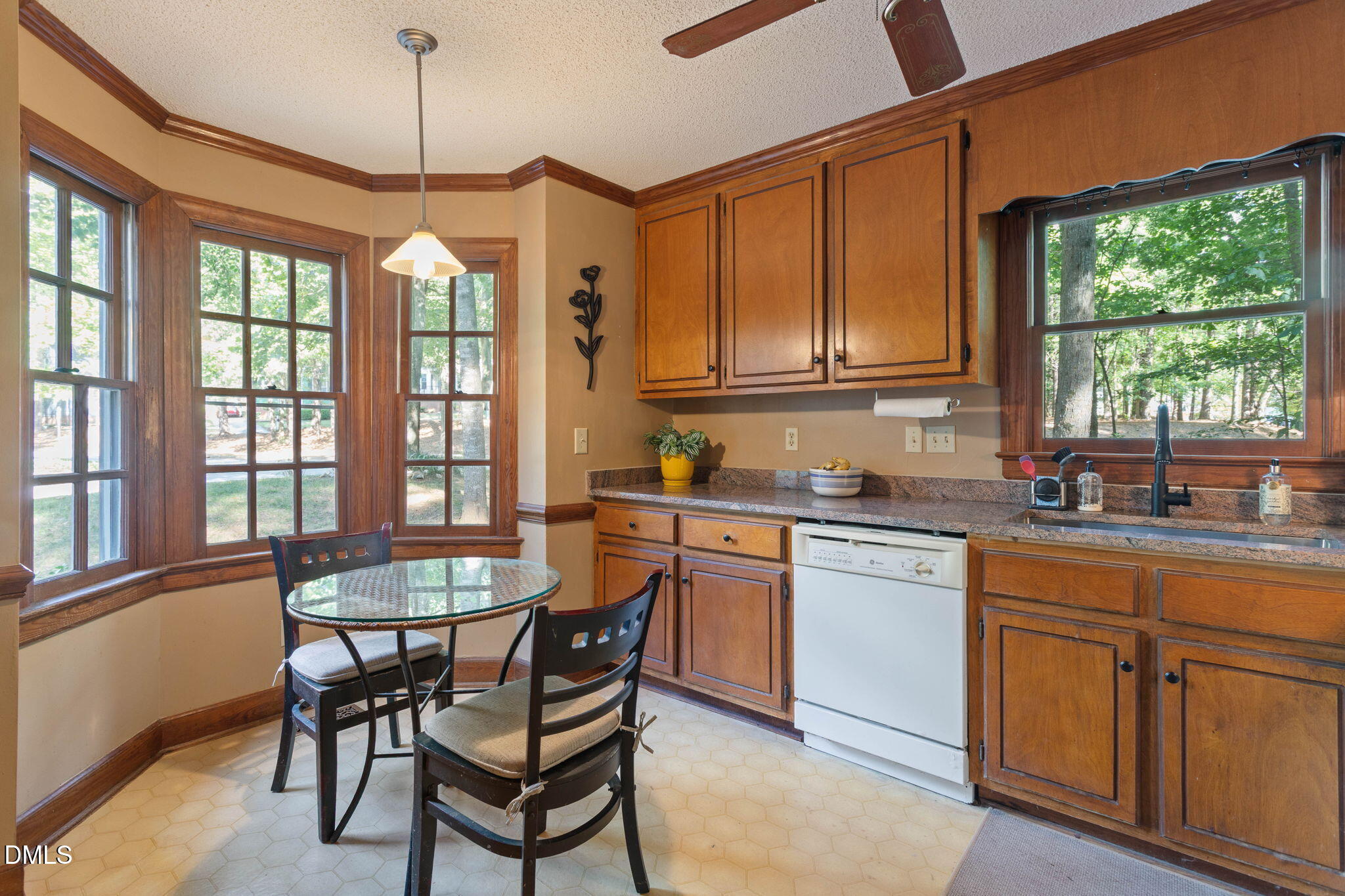 101 Hedgerow Court Property Photo 7